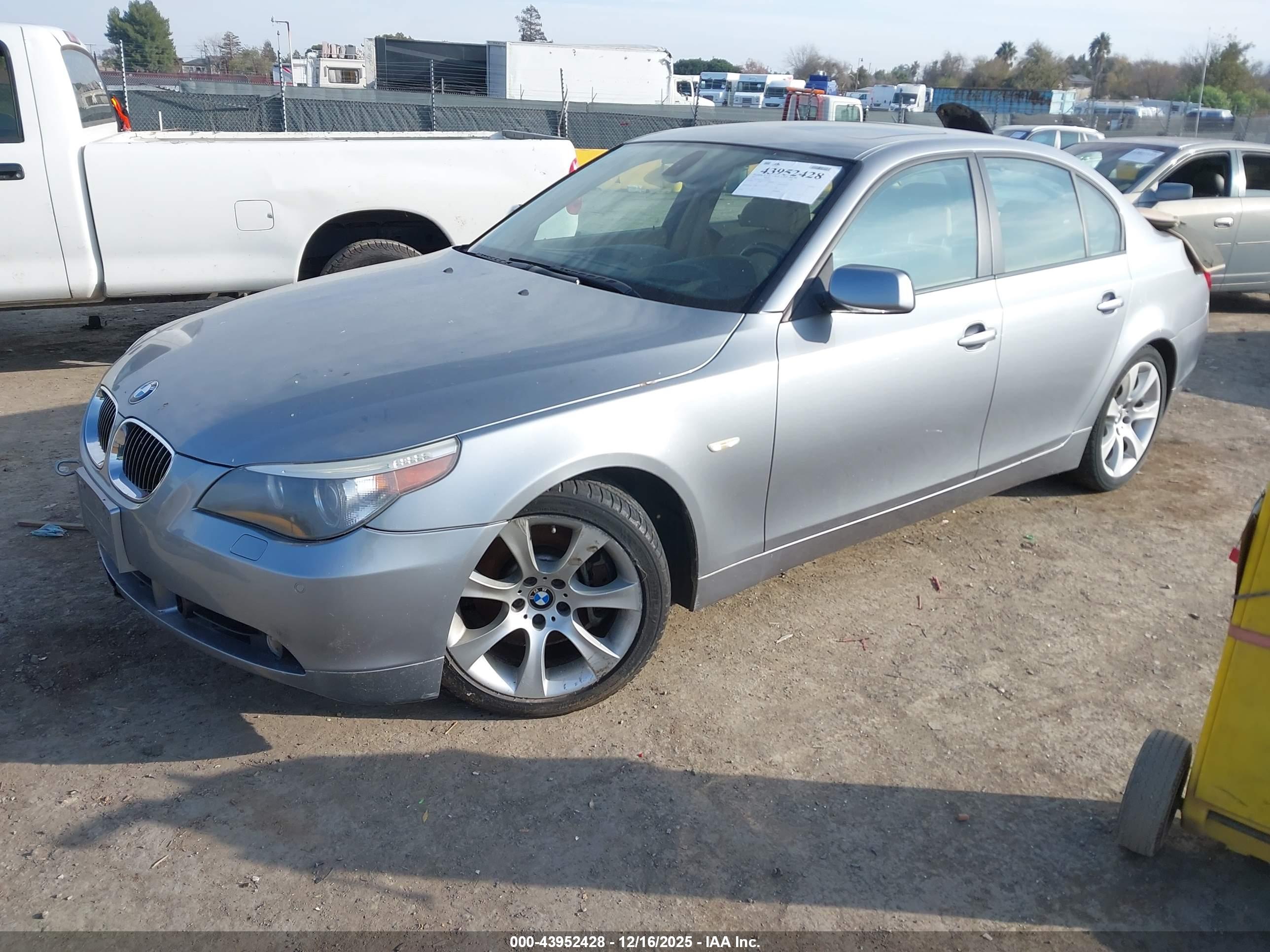 BMW 550I image 2