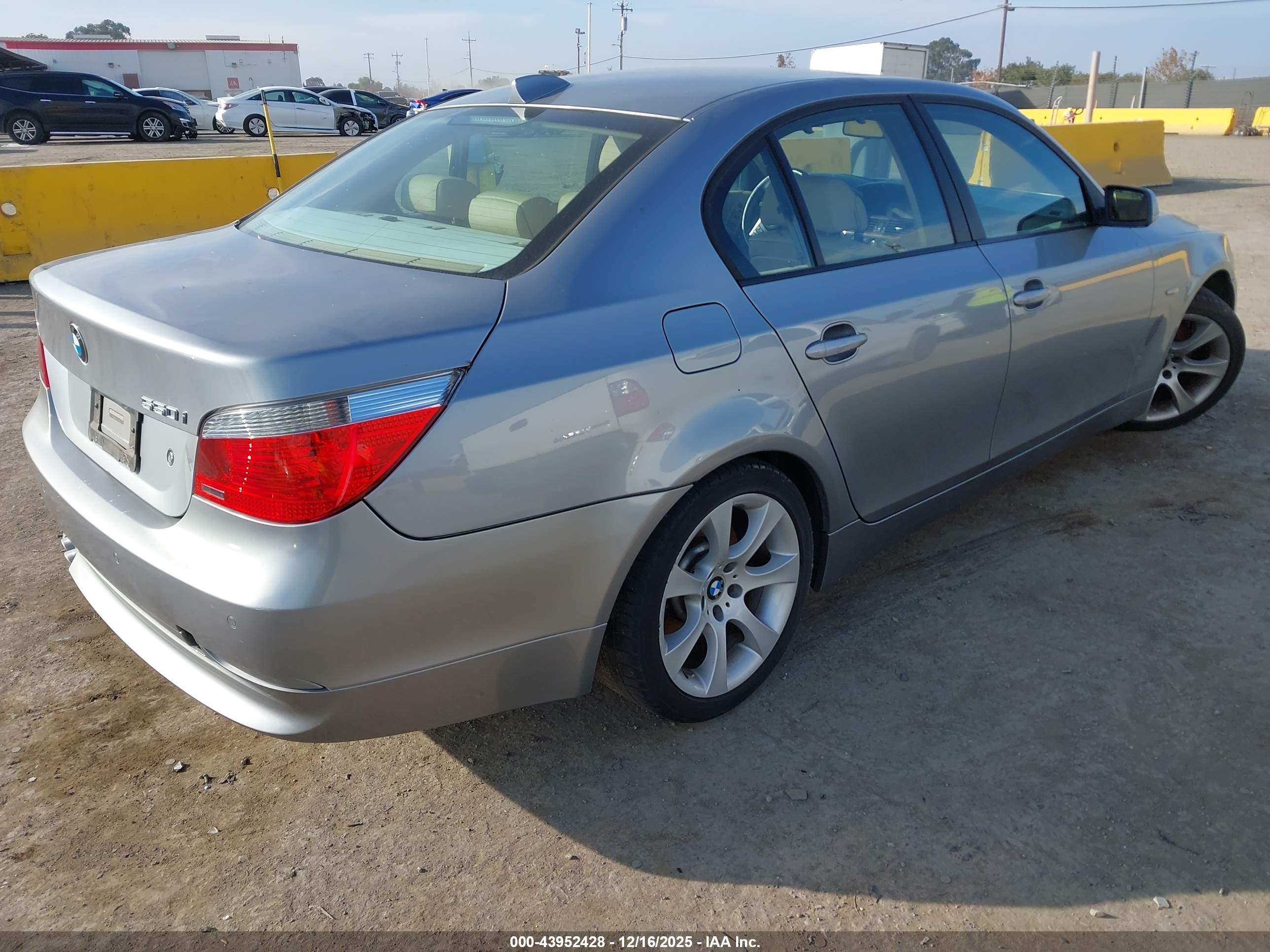 BMW 550I image 4