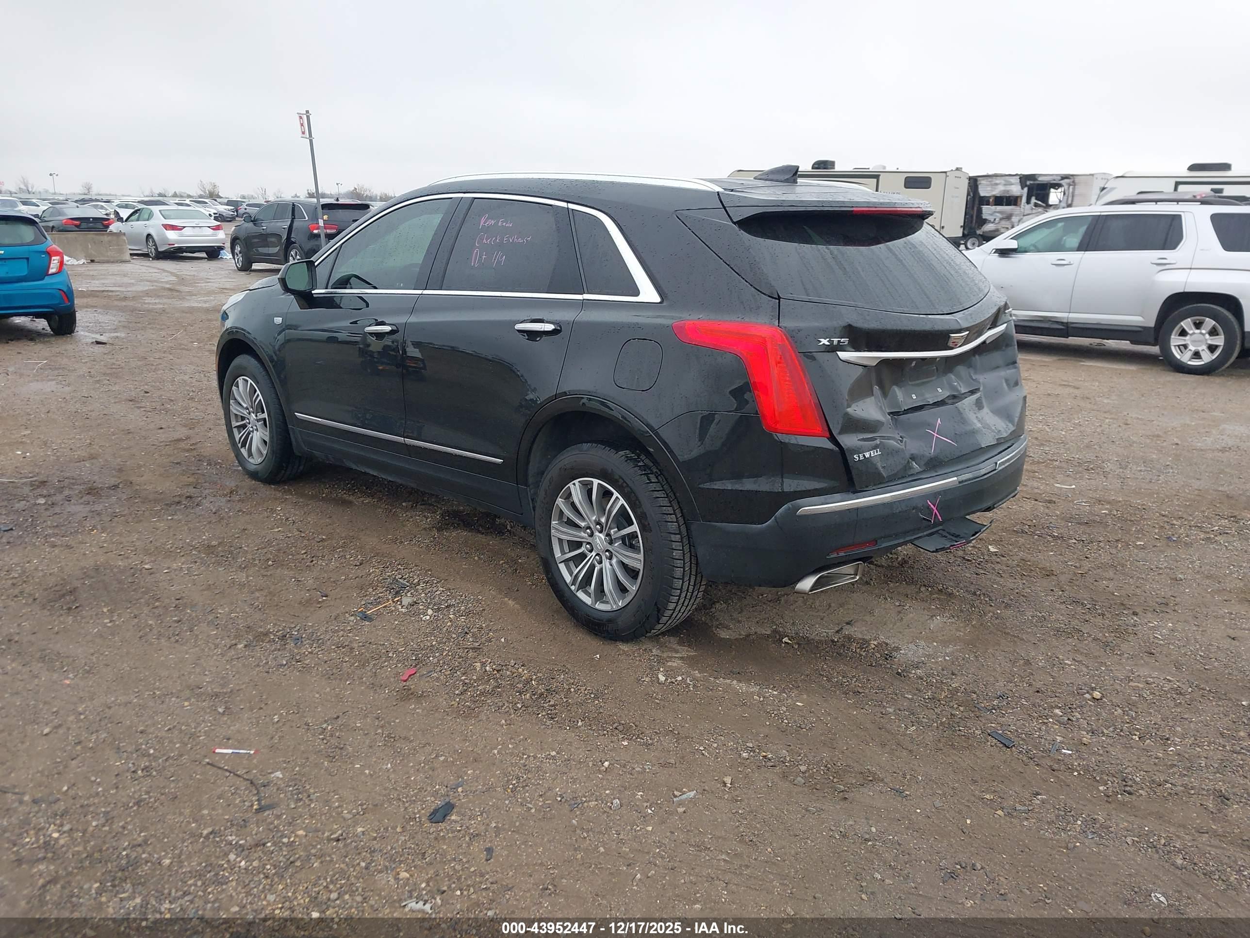 CADILLAC XT5 image 3