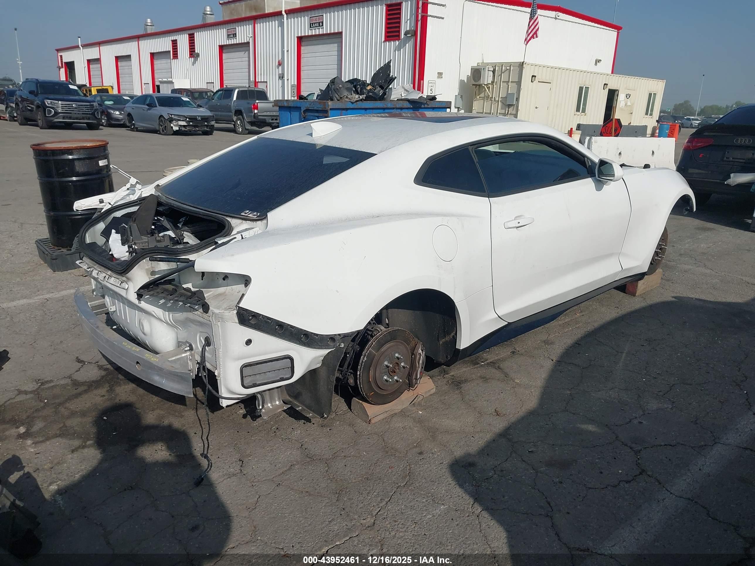 CHEVROLET CAMARO image 4