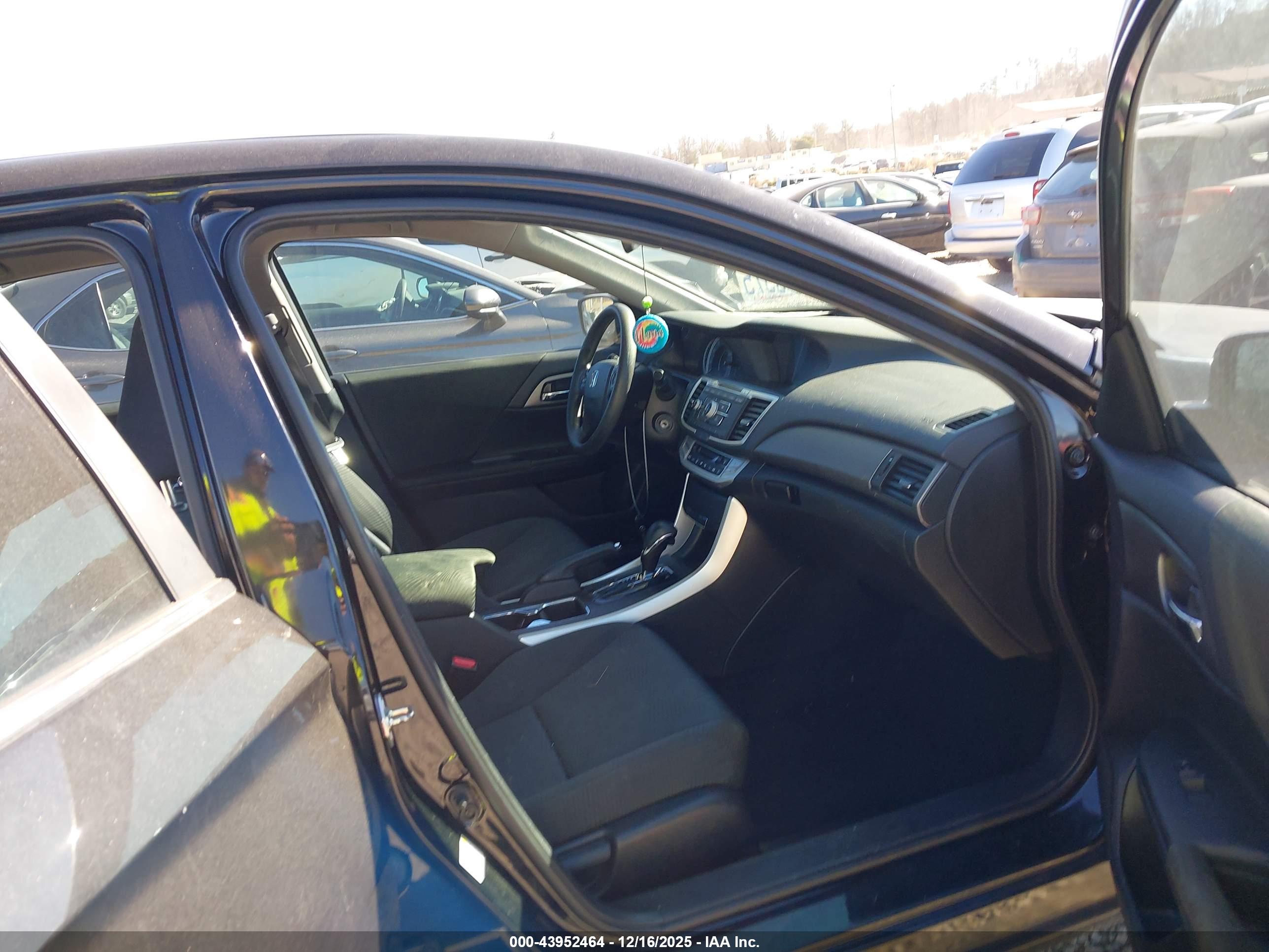 HONDA ACCORD image 5