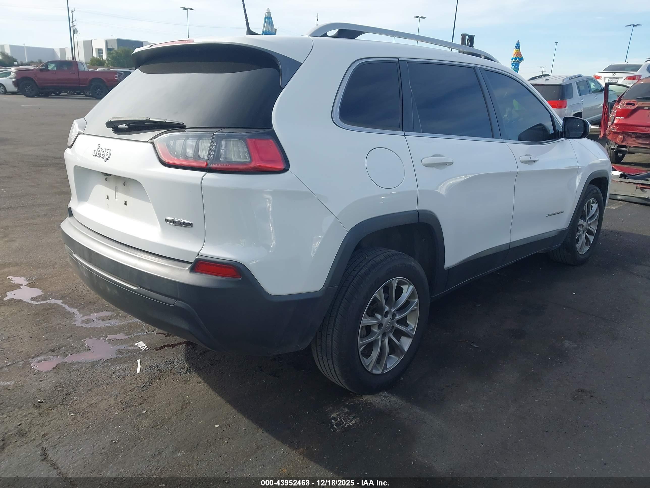 JEEP CHEROKEE image 4