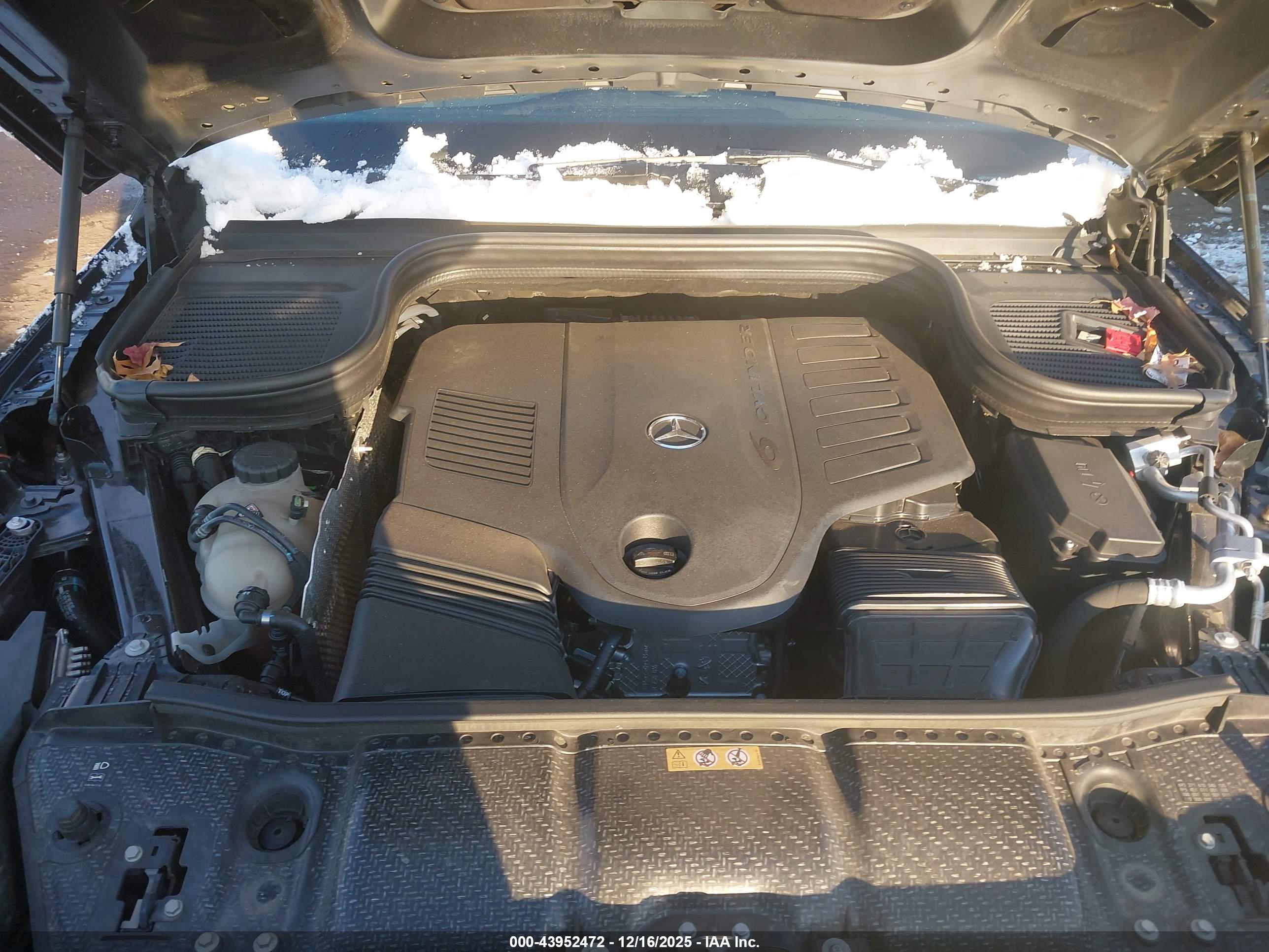 MERCEDES-BENZ GLS image 10
