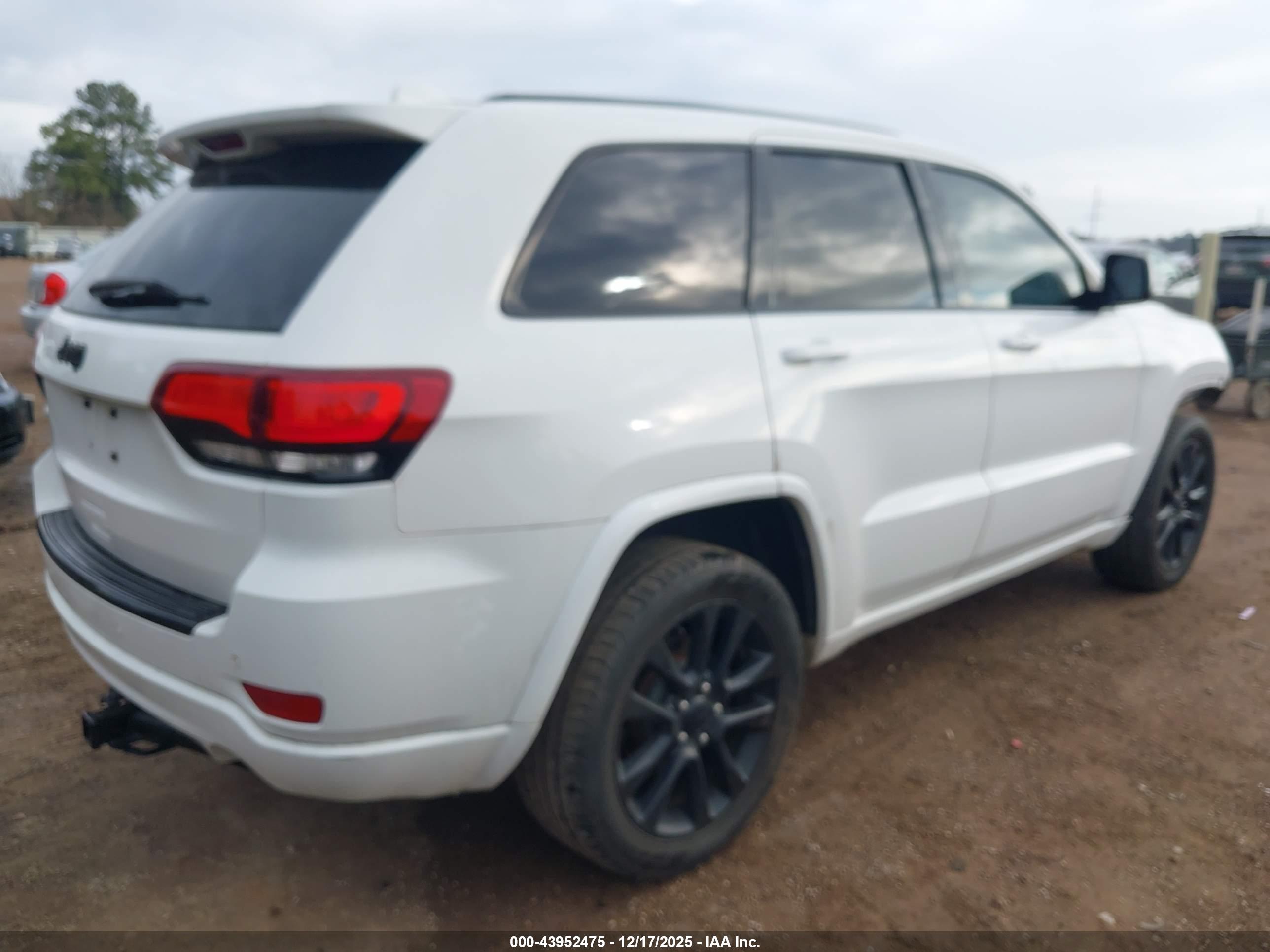 JEEP GRAND image 4