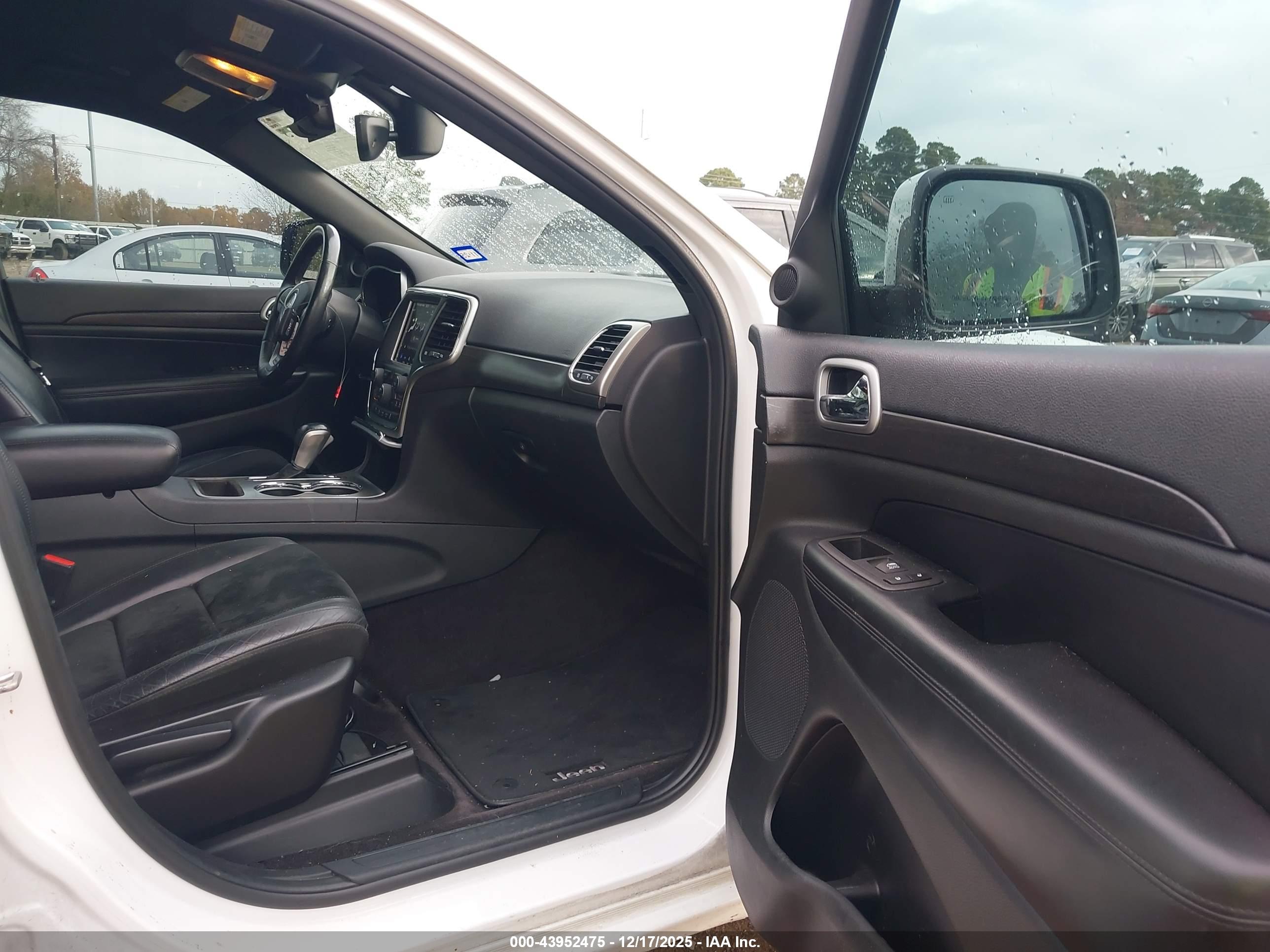 JEEP GRAND image 5