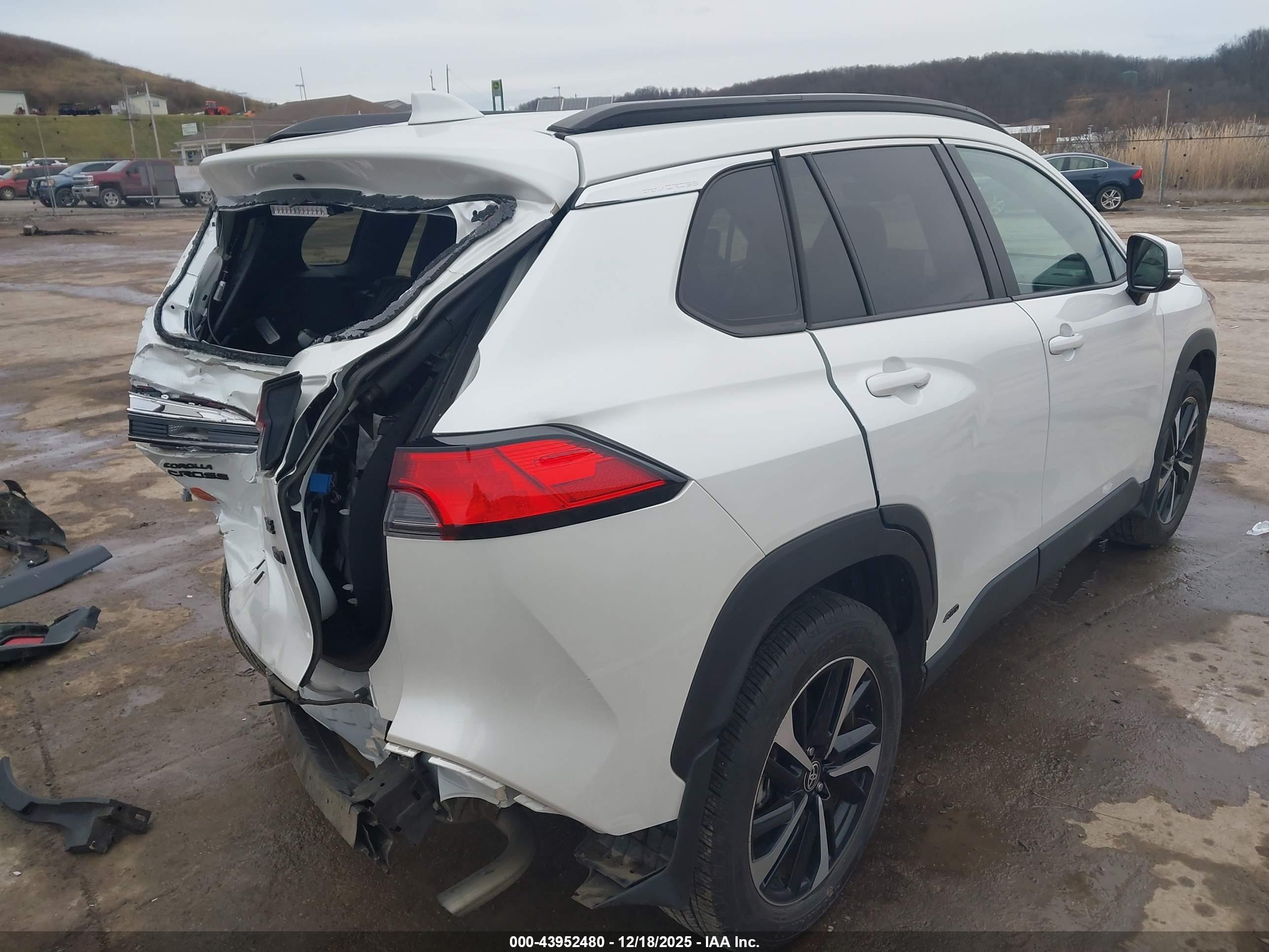TOYOTA COROLLA image 4