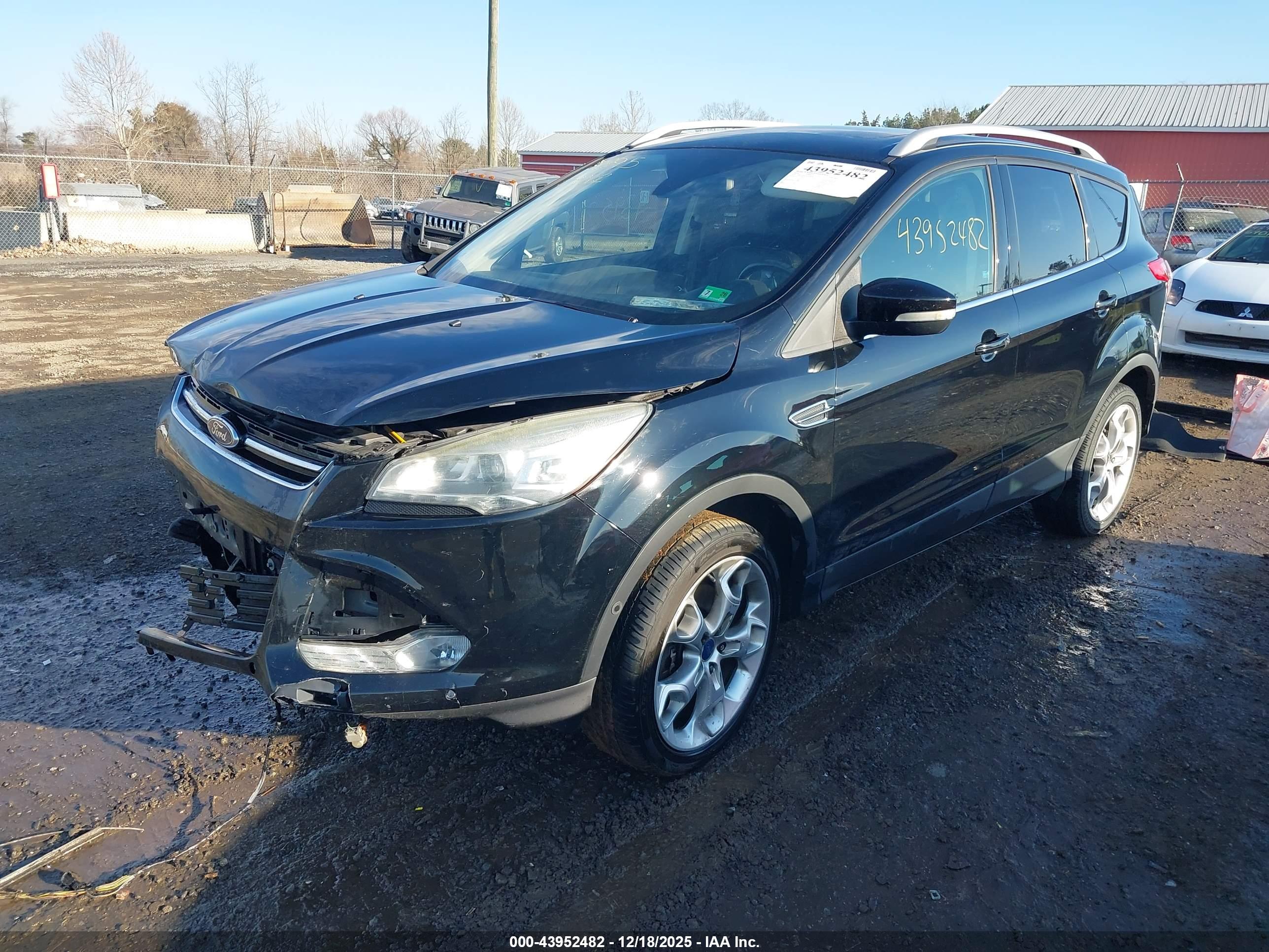 FORD ESCAPE image 2