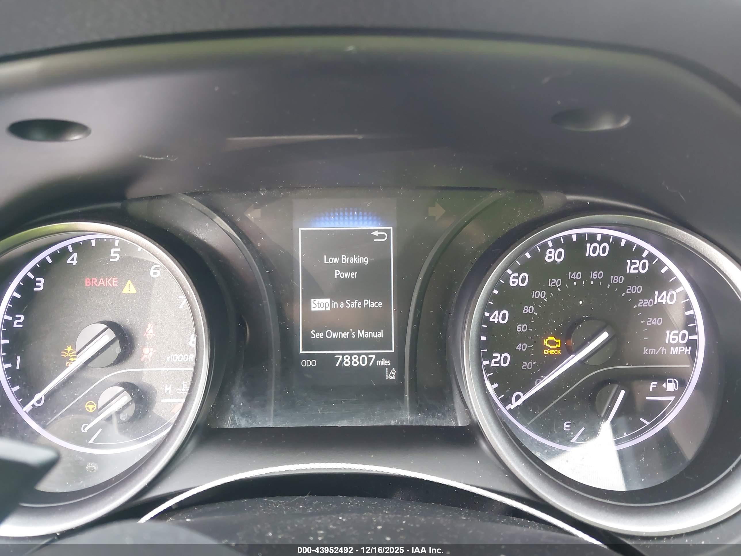 TOYOTA CAMRY image 7