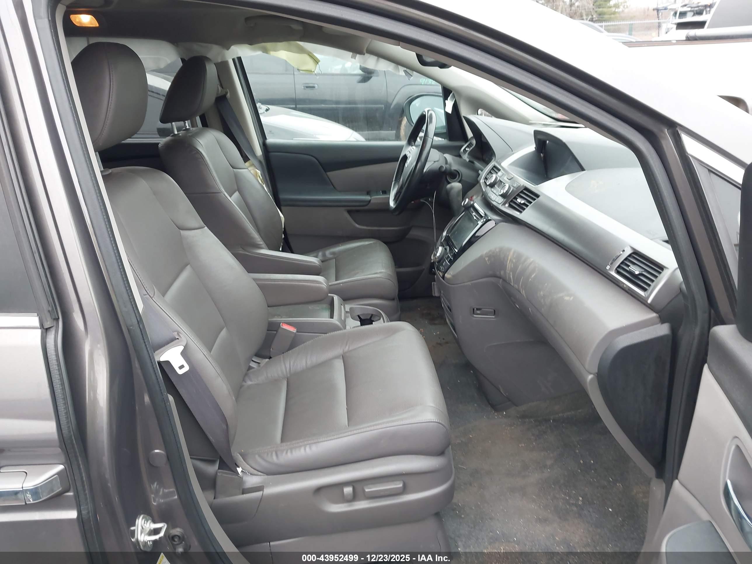 HONDA ODYSSEY image 5