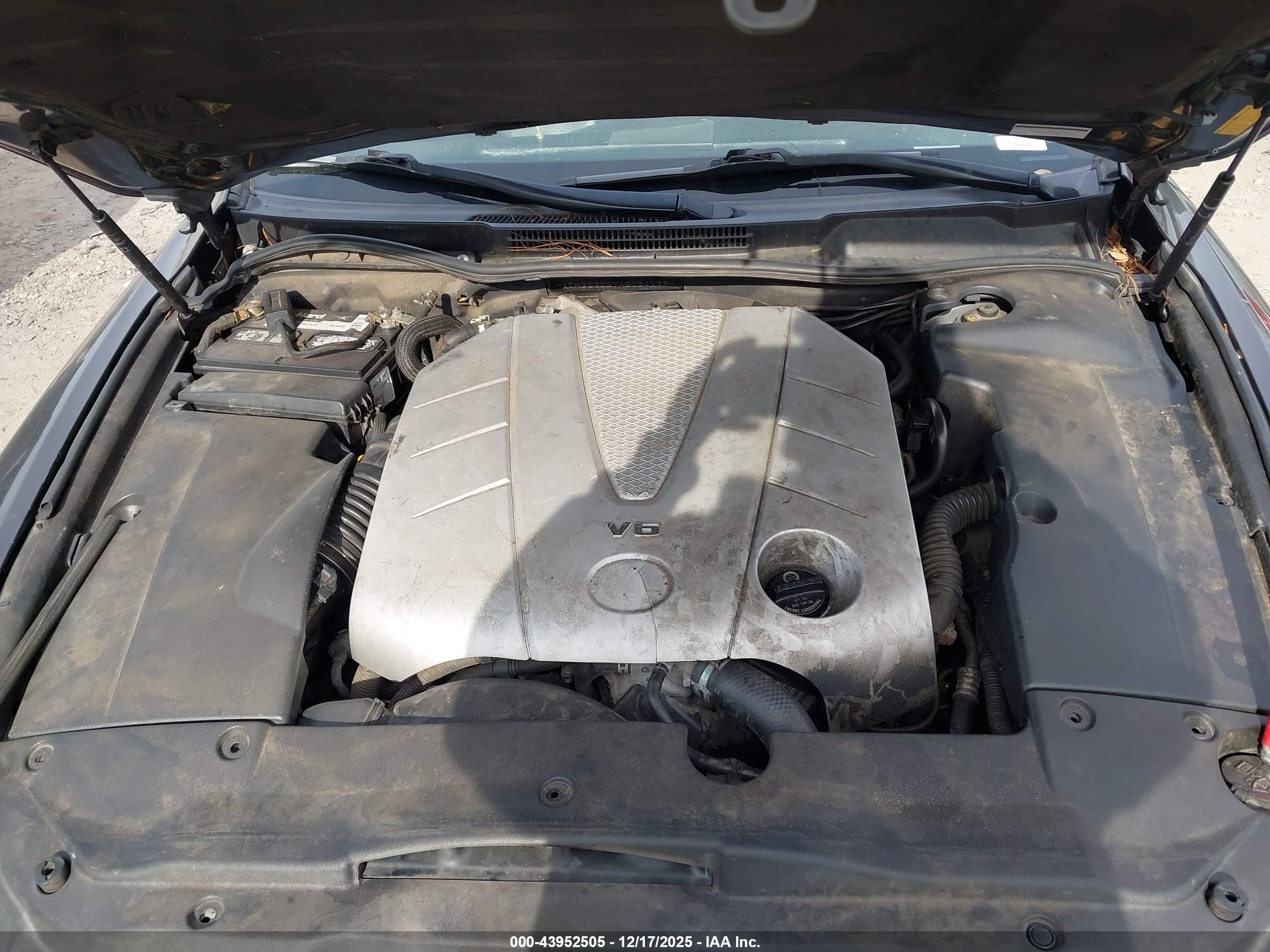 LEXUS IS image 10