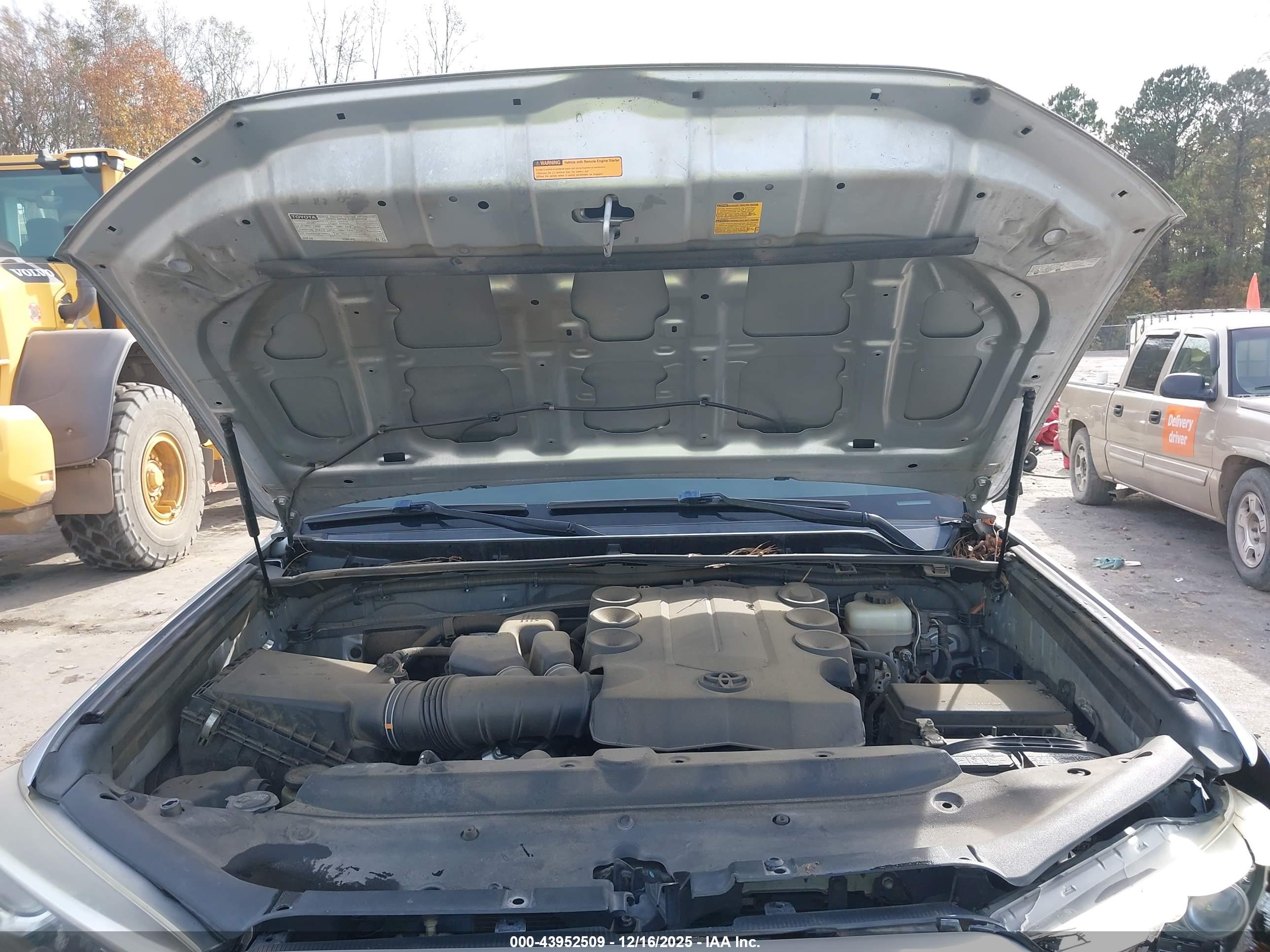 TOYOTA 4RUNNER image 10