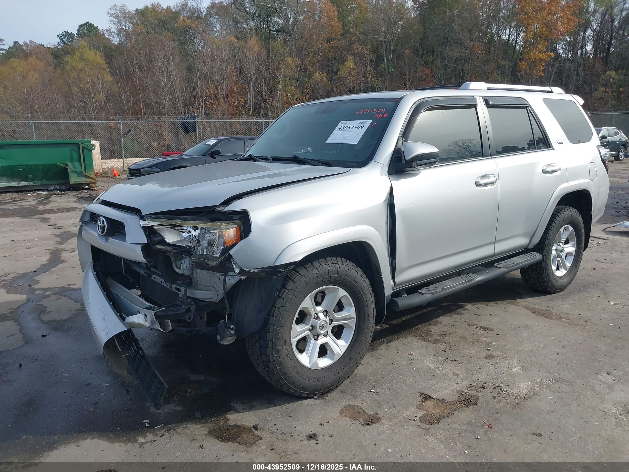 TOYOTA 4RUNNER image 2