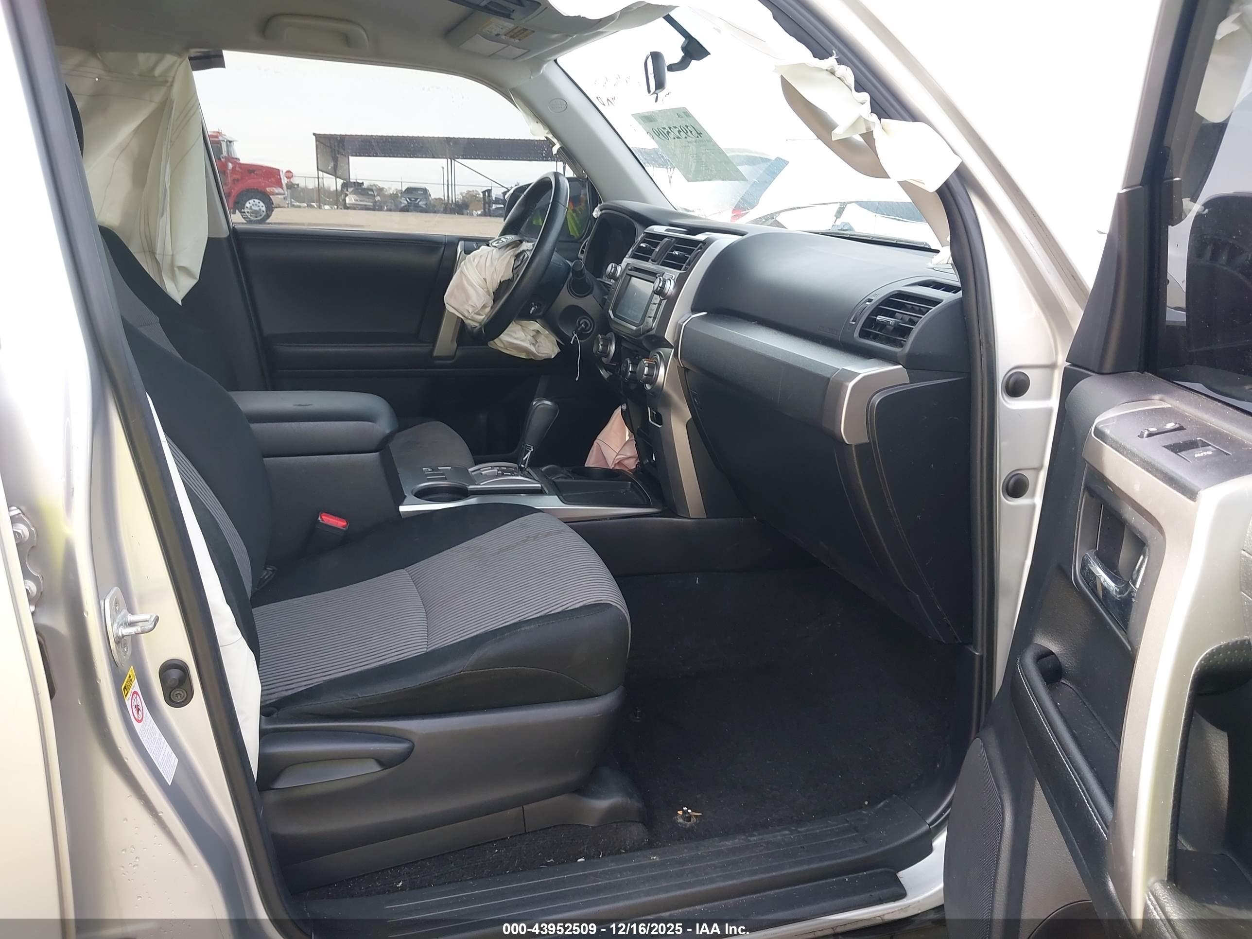 TOYOTA 4RUNNER image 5