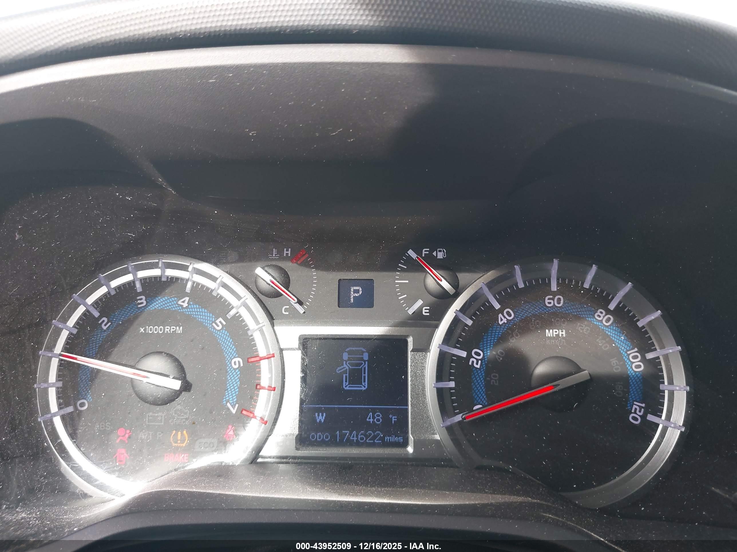 TOYOTA 4RUNNER image 7