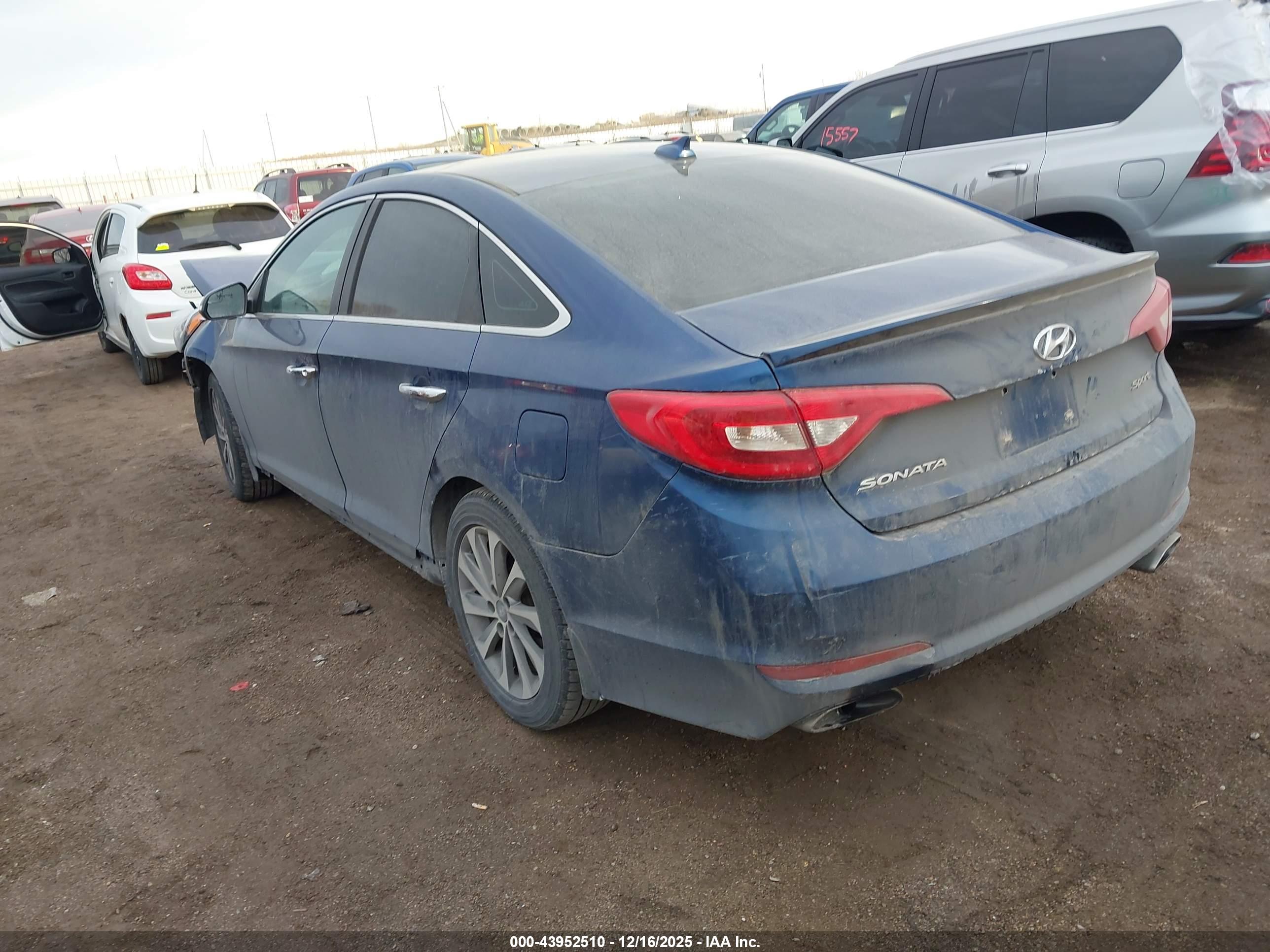 HYUNDAI SONATA image 3