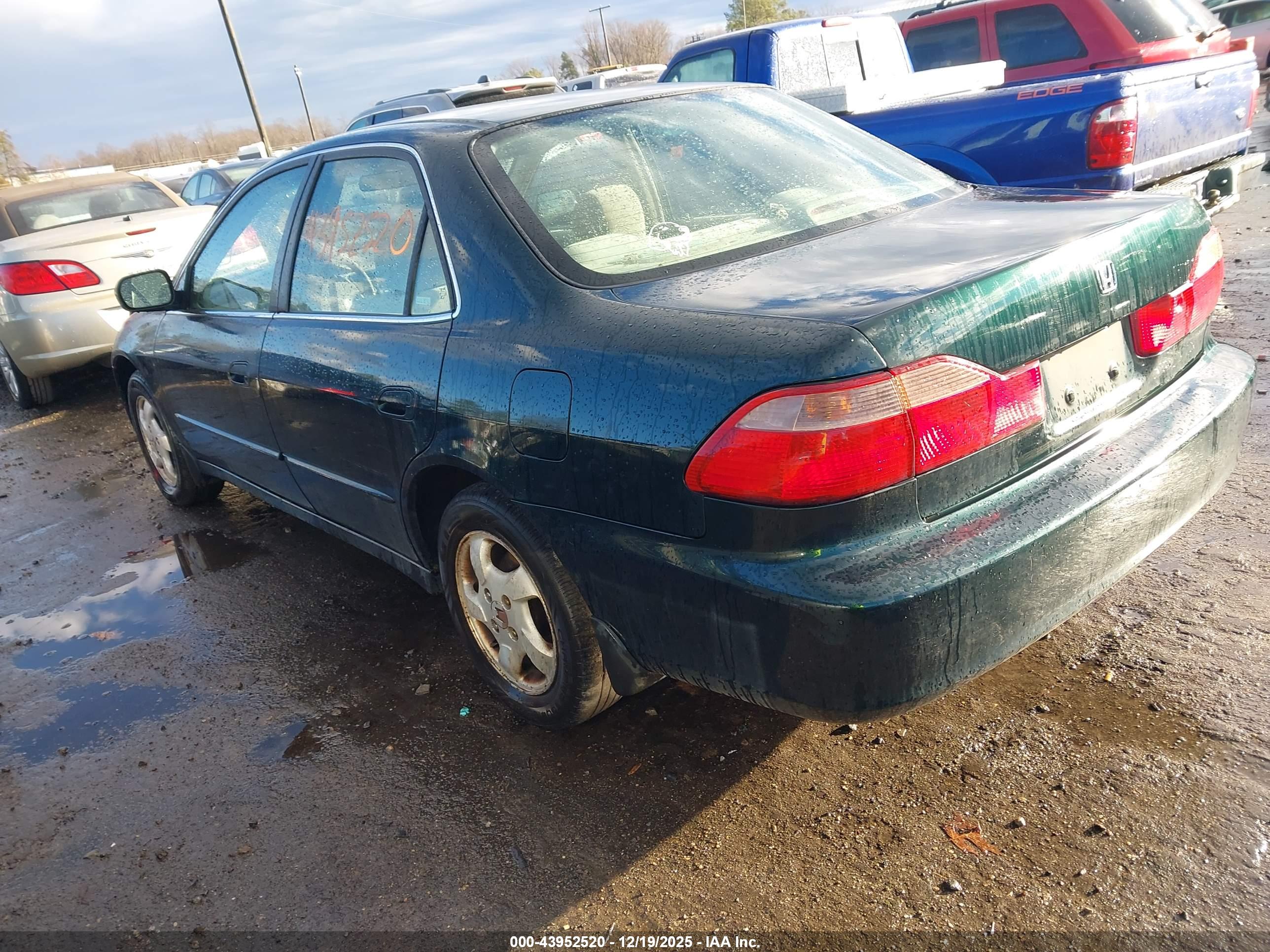 HONDA ACCORD image 3