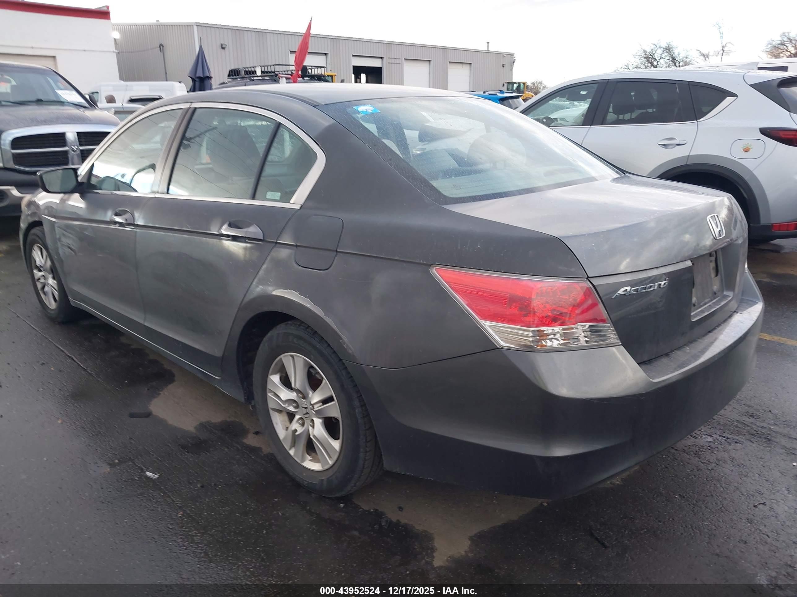HONDA ACCORD image 3