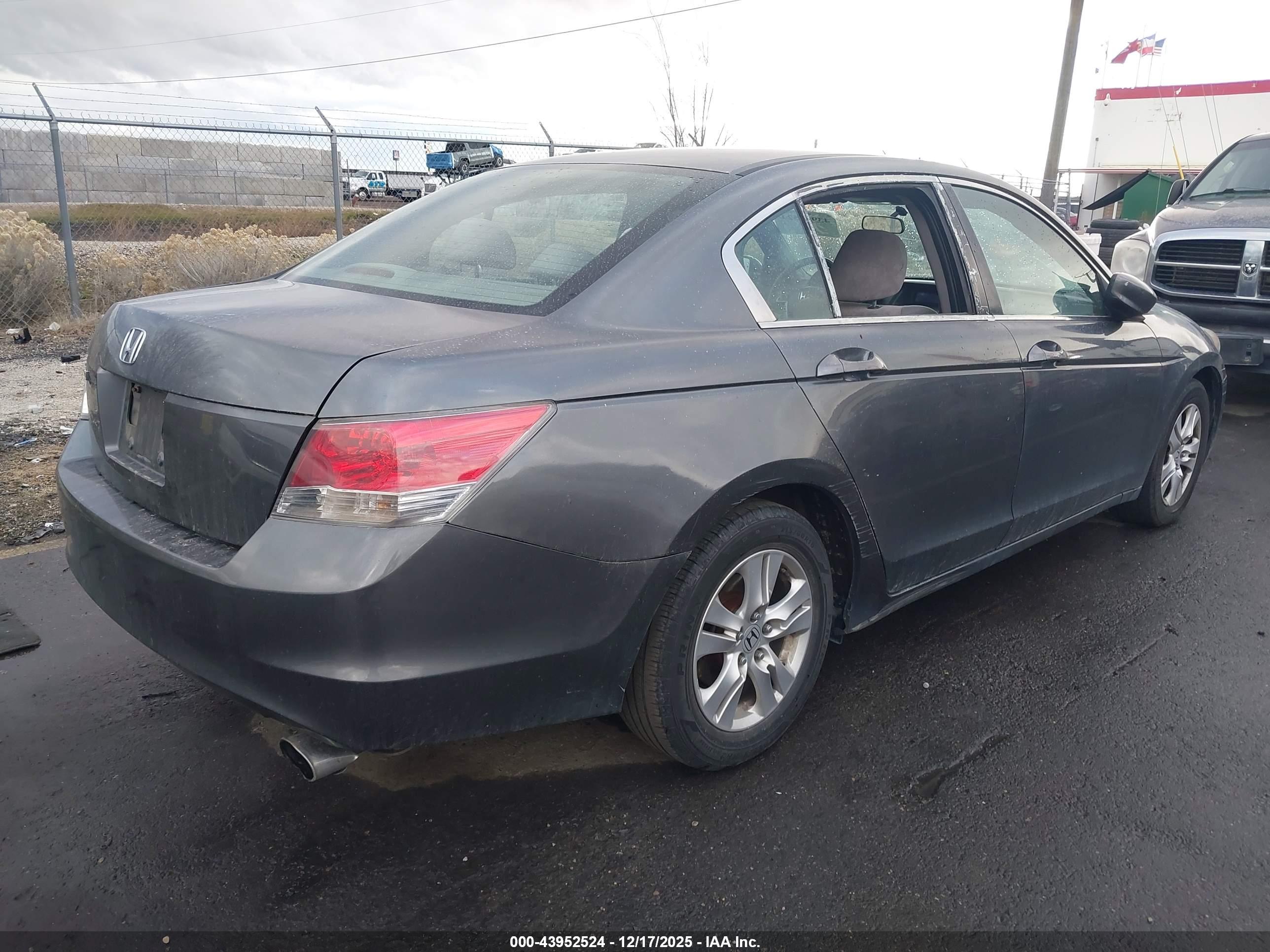 HONDA ACCORD image 4