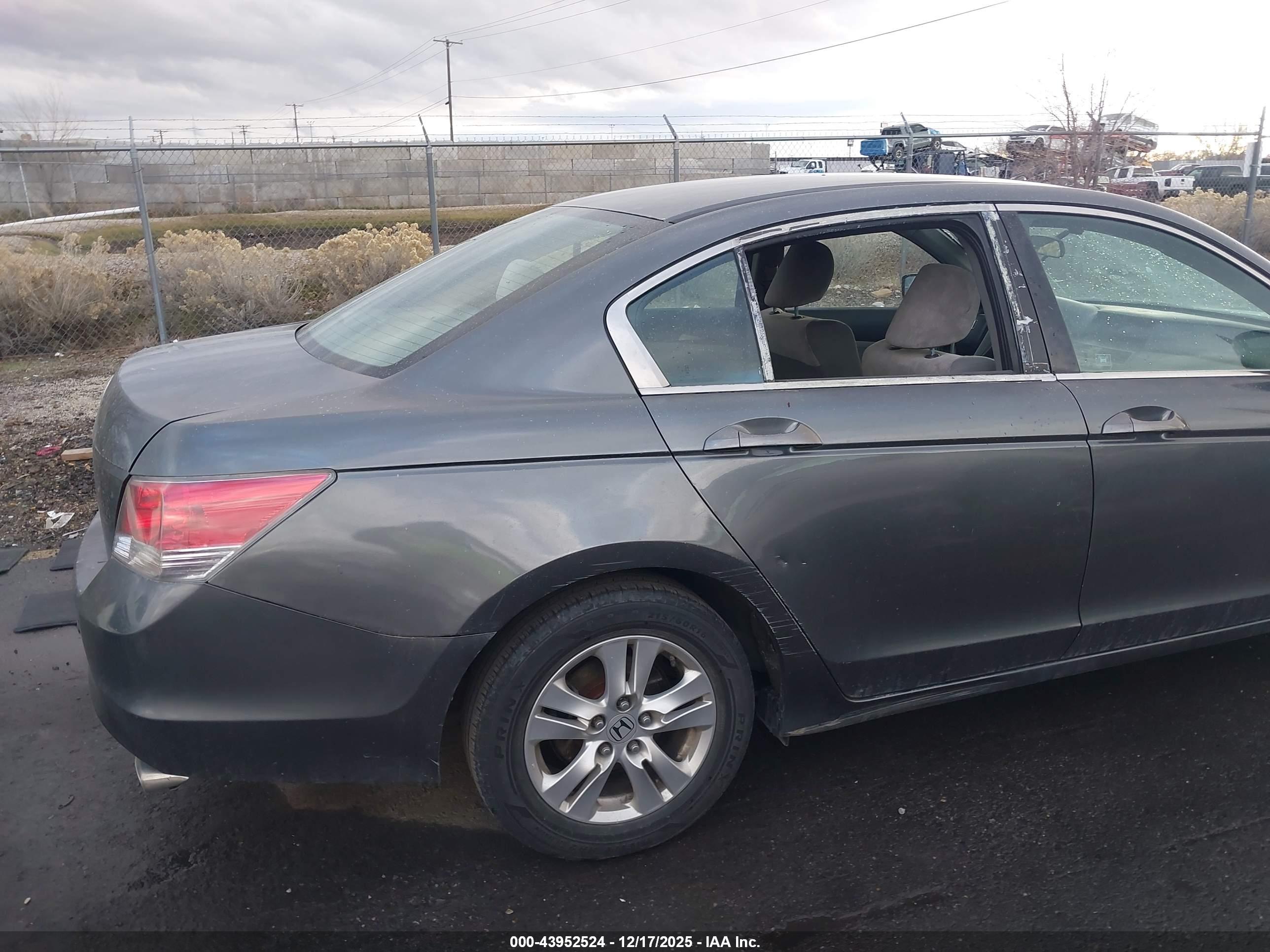 HONDA ACCORD image 6