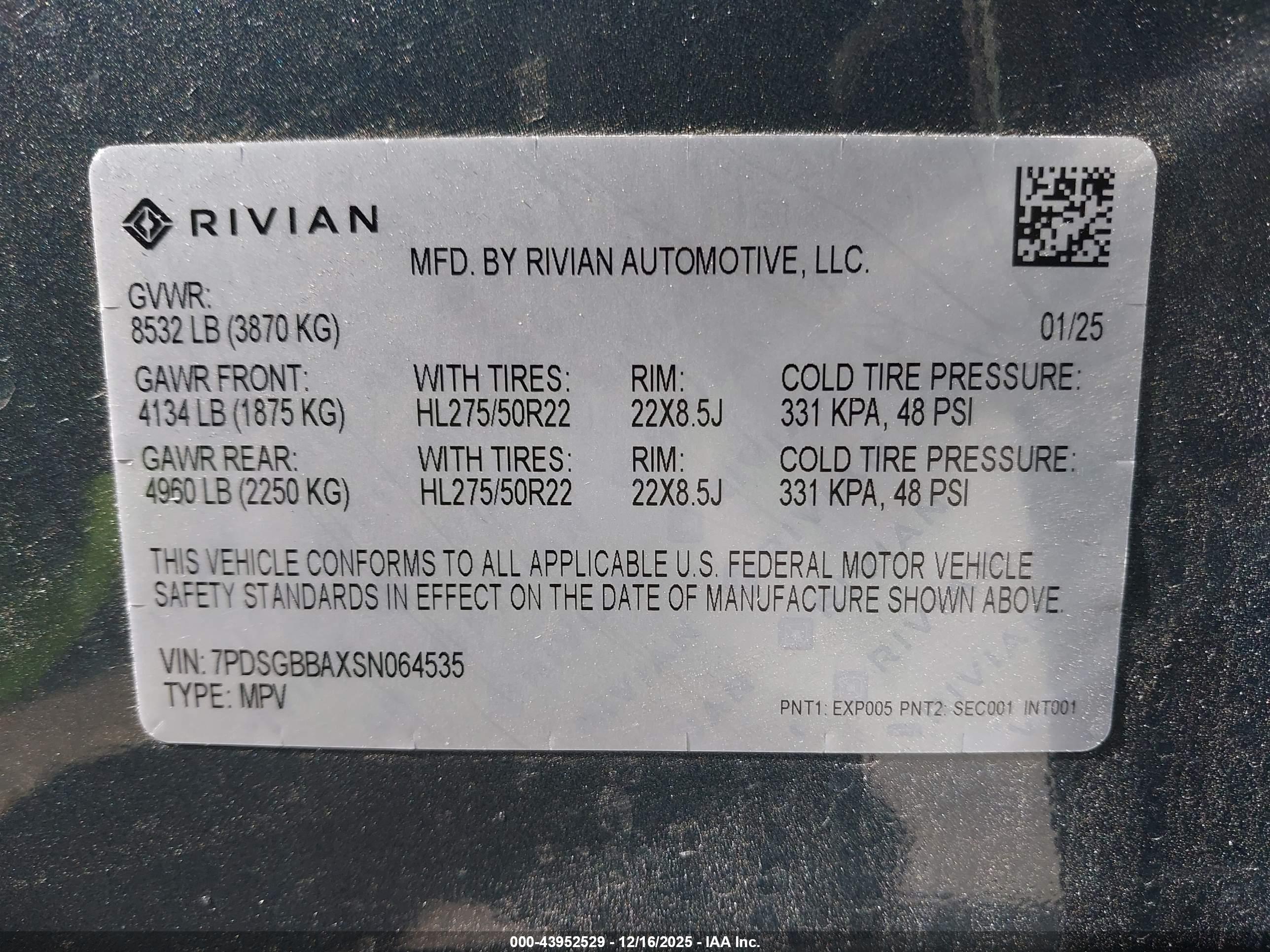 RIVIAN R1S image 9