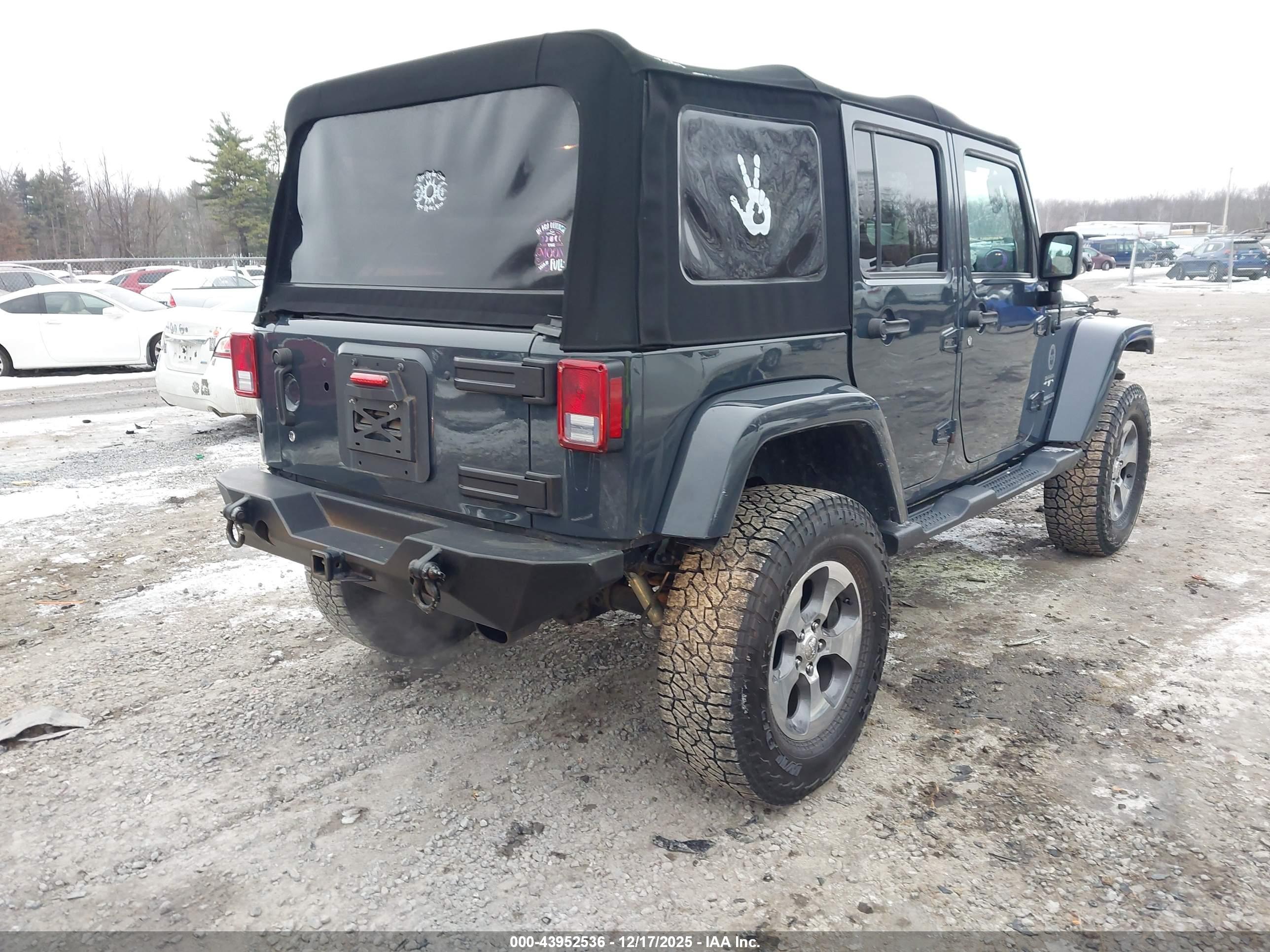 JEEP WRANGLER image 4