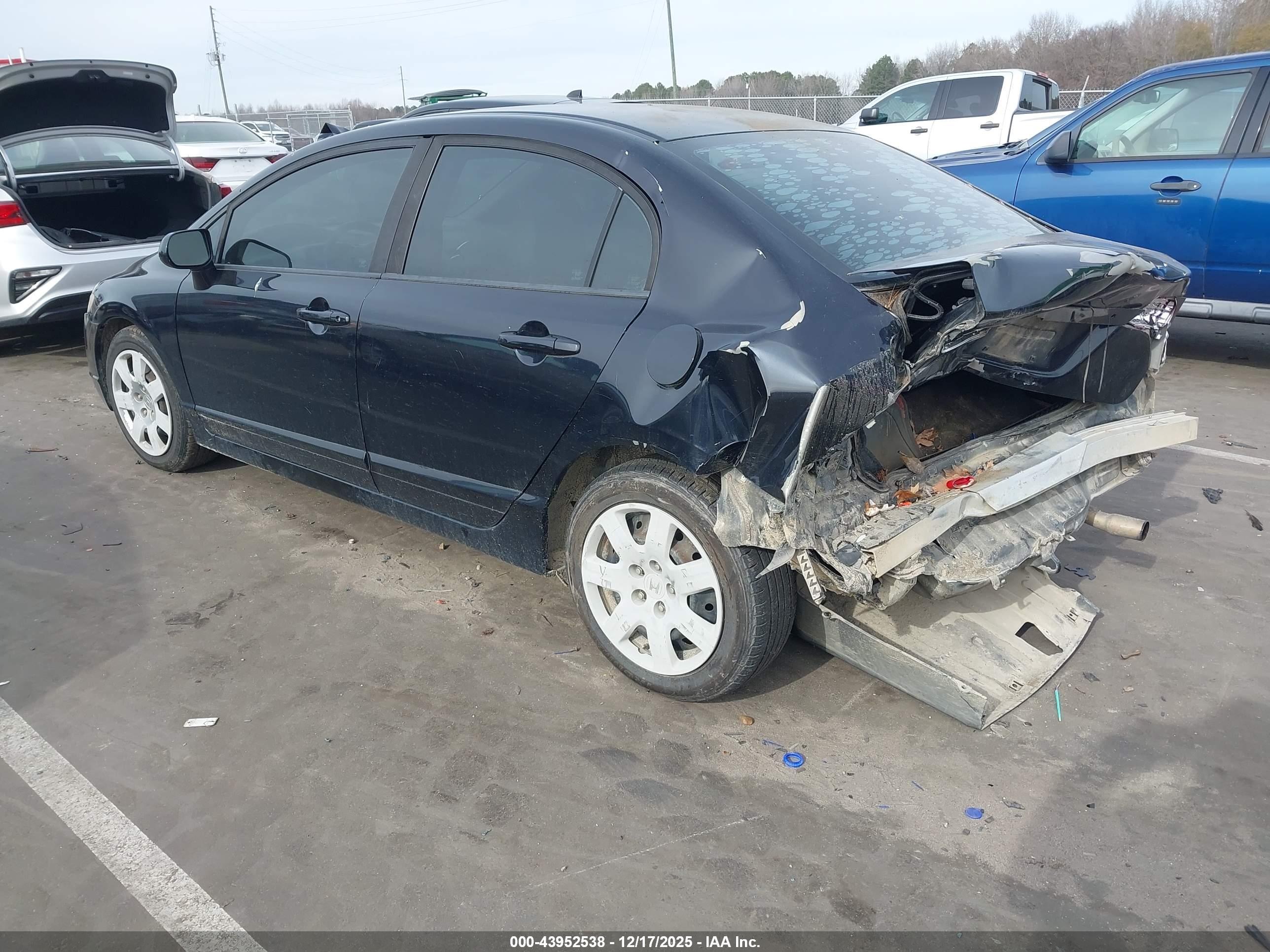 HONDA CIVIC image 3