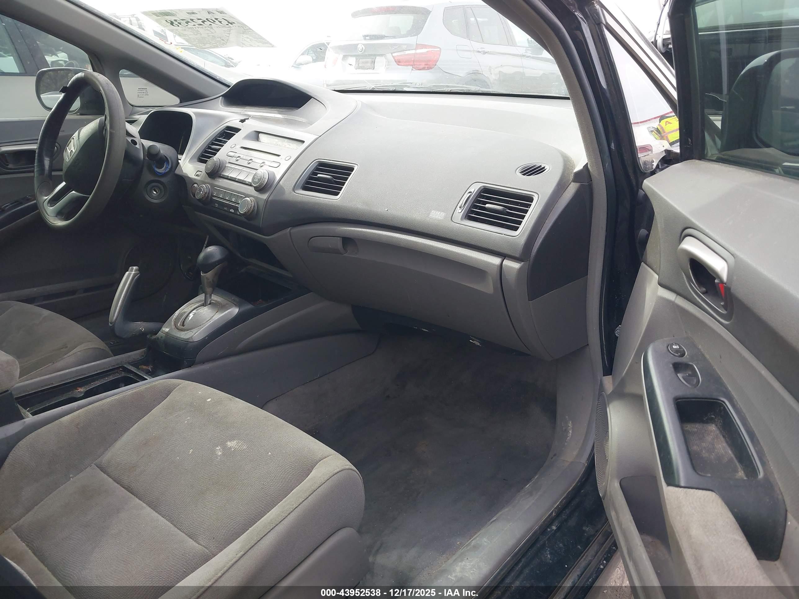 HONDA CIVIC image 5