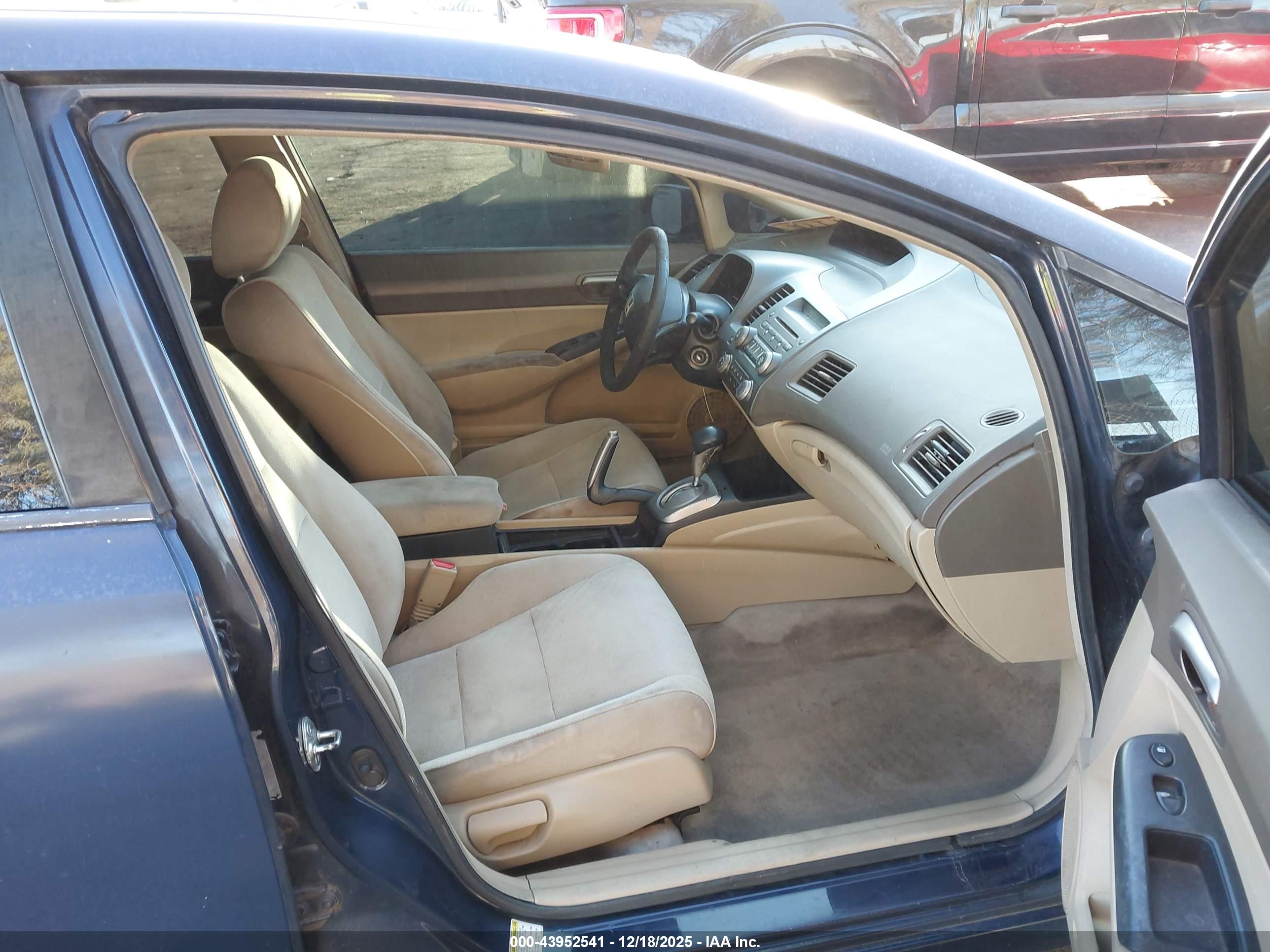 HONDA CIVIC image 5