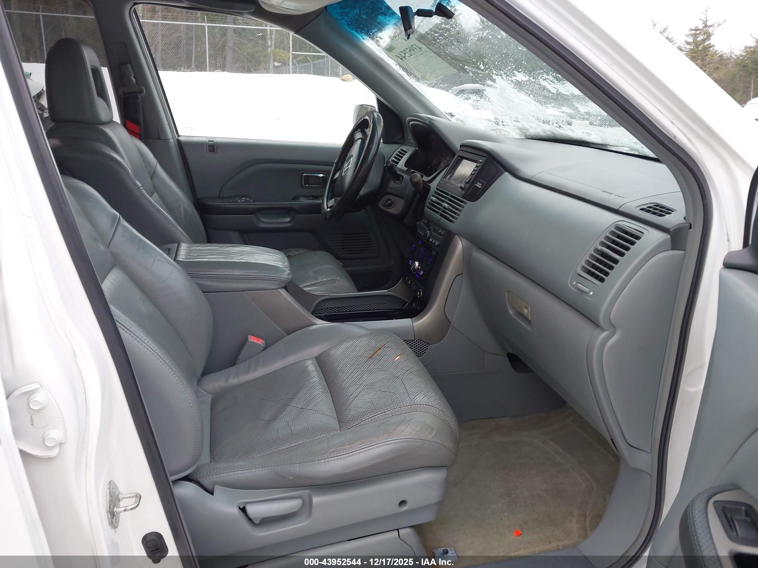HONDA PILOT image 5