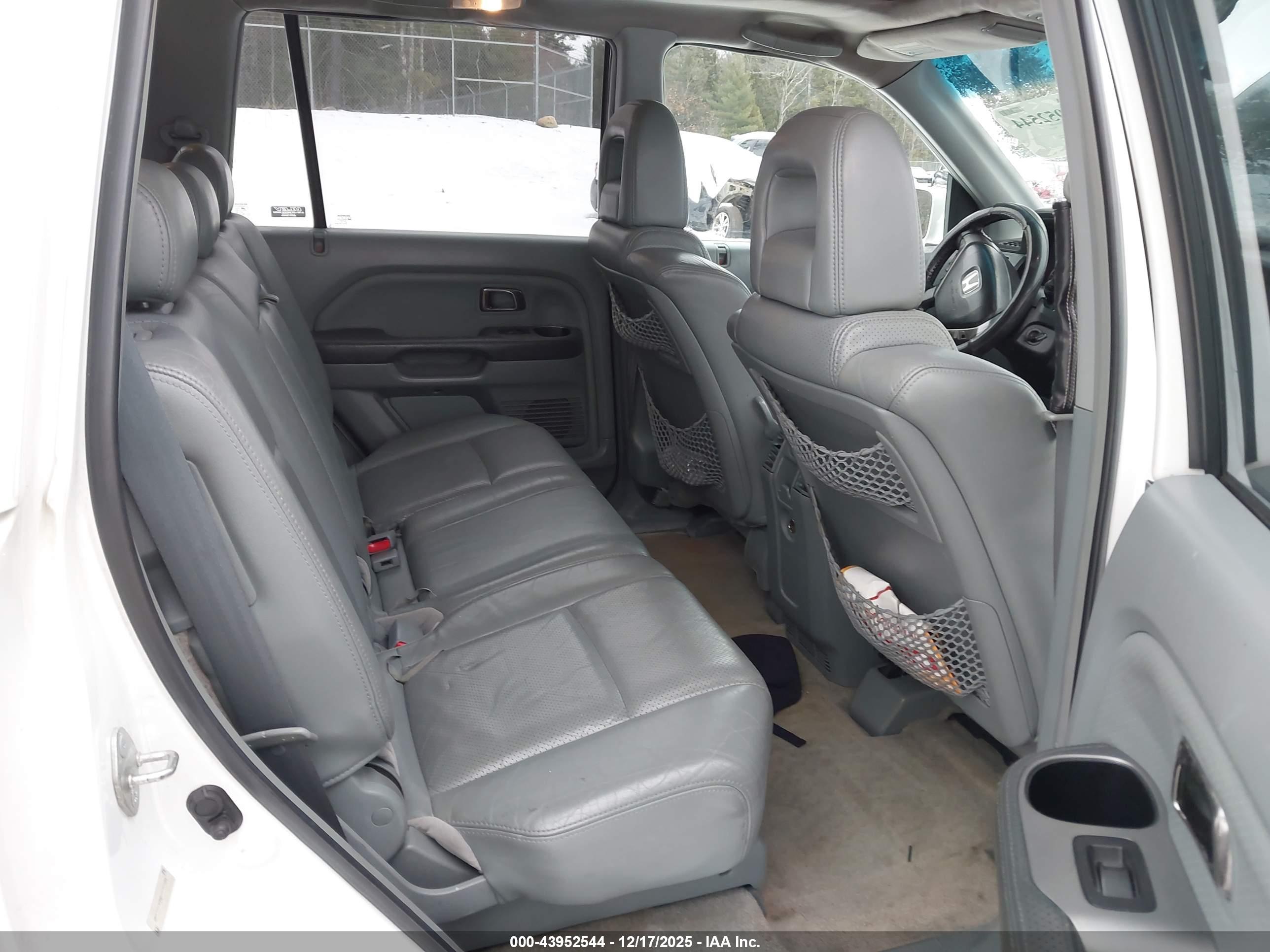 HONDA PILOT image 8