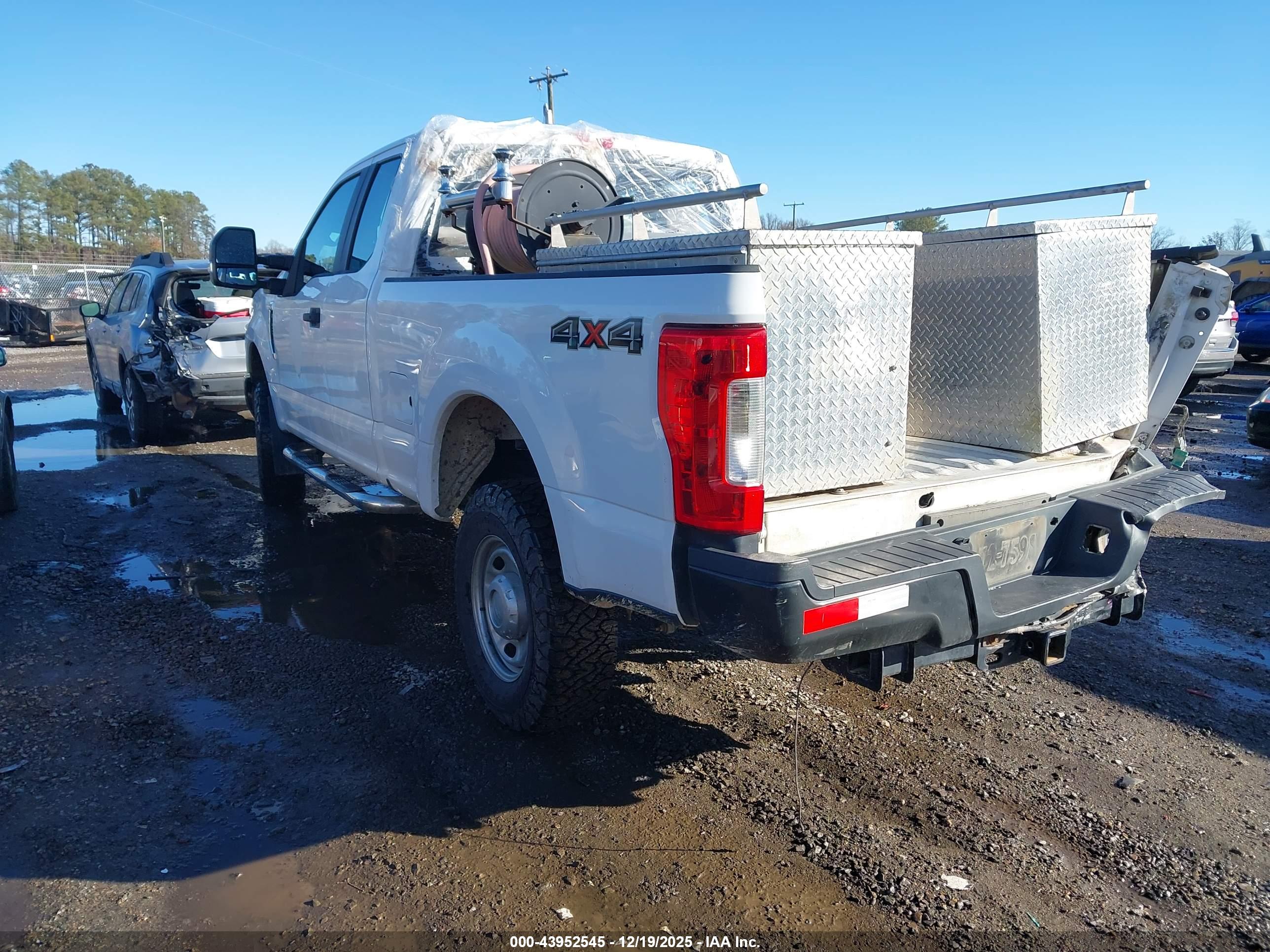 FORD F-250 image 3