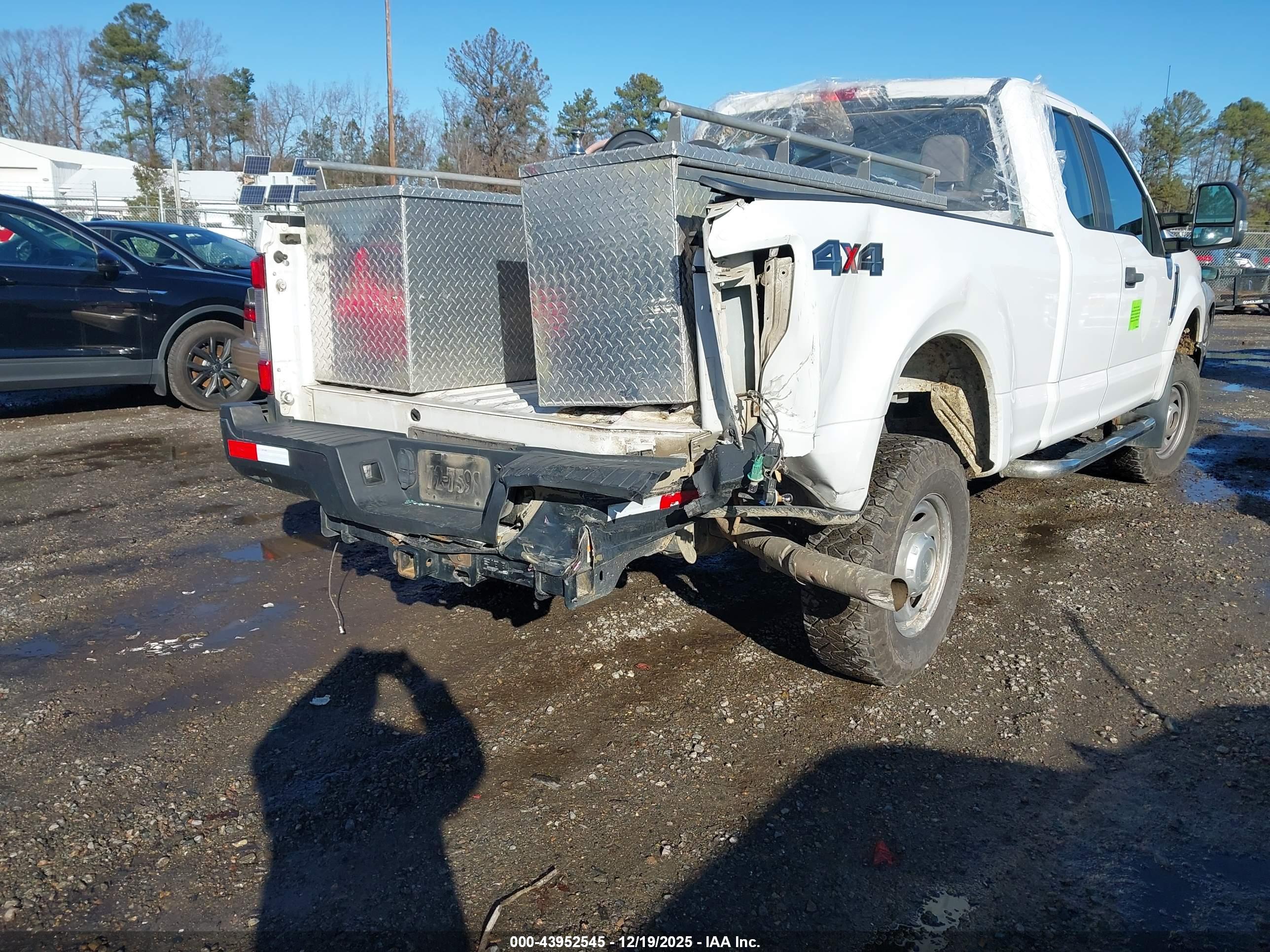 FORD F-250 image 6