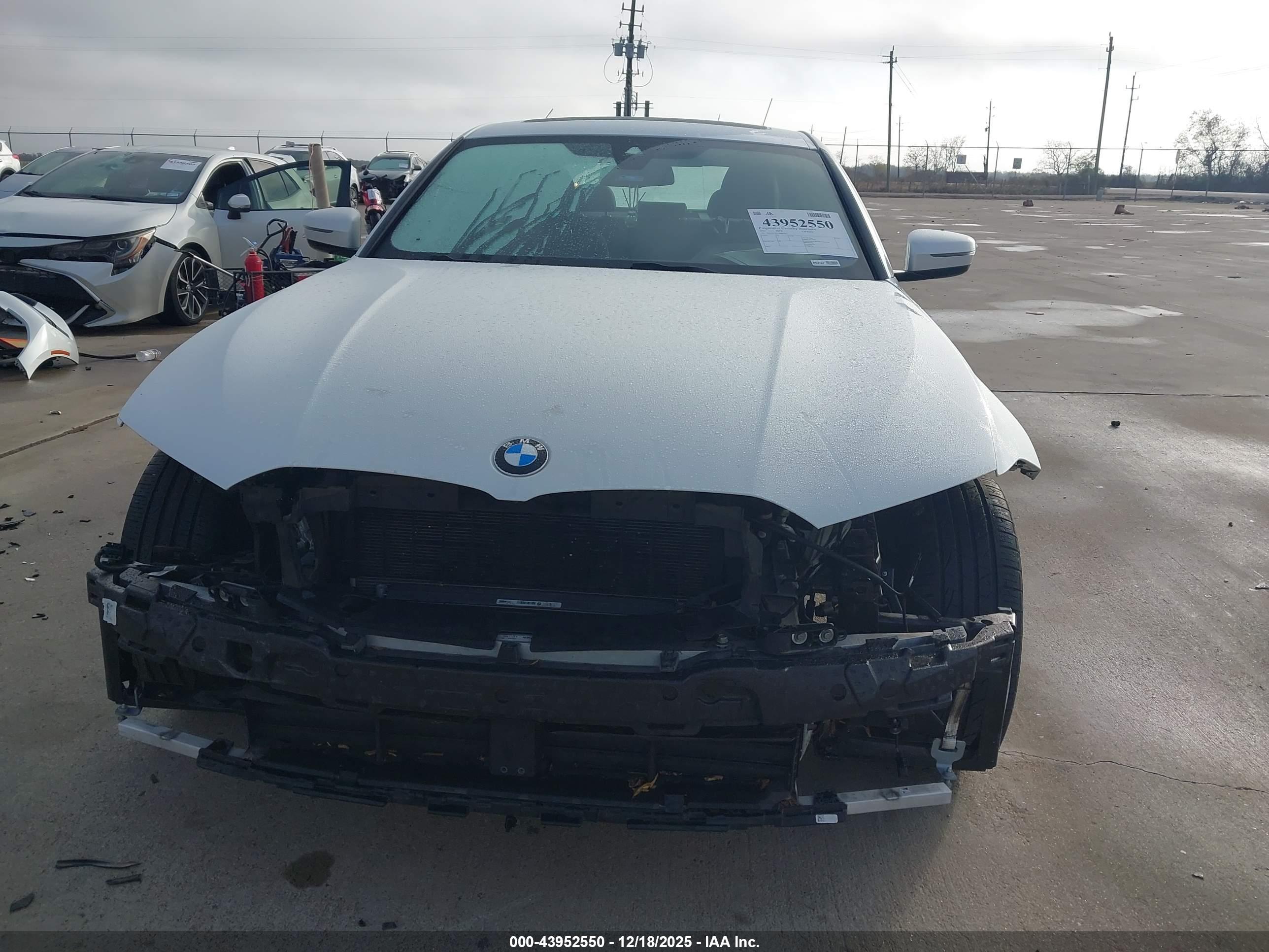 BMW 3 image 6