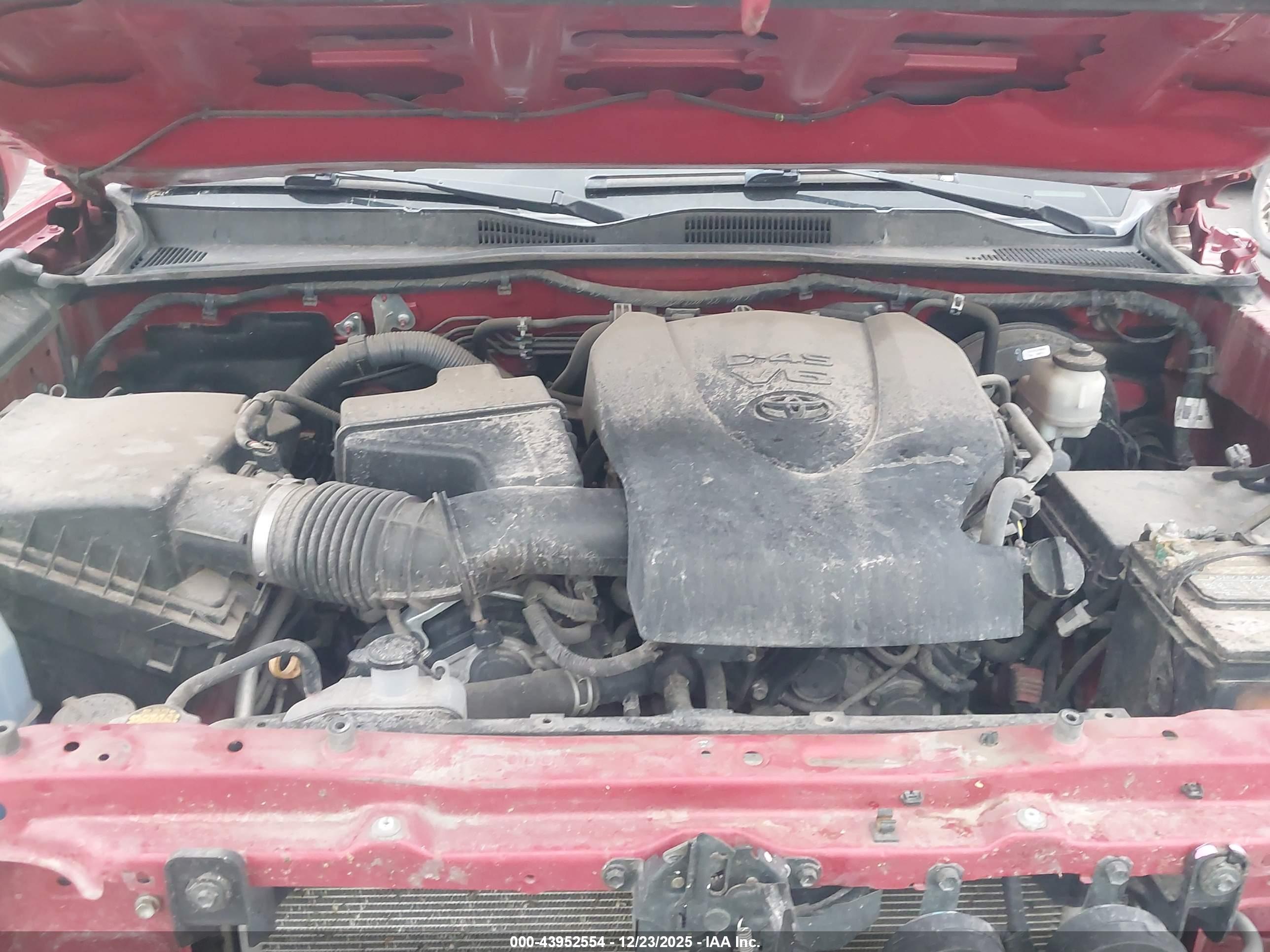 TOYOTA TACOMA image 10