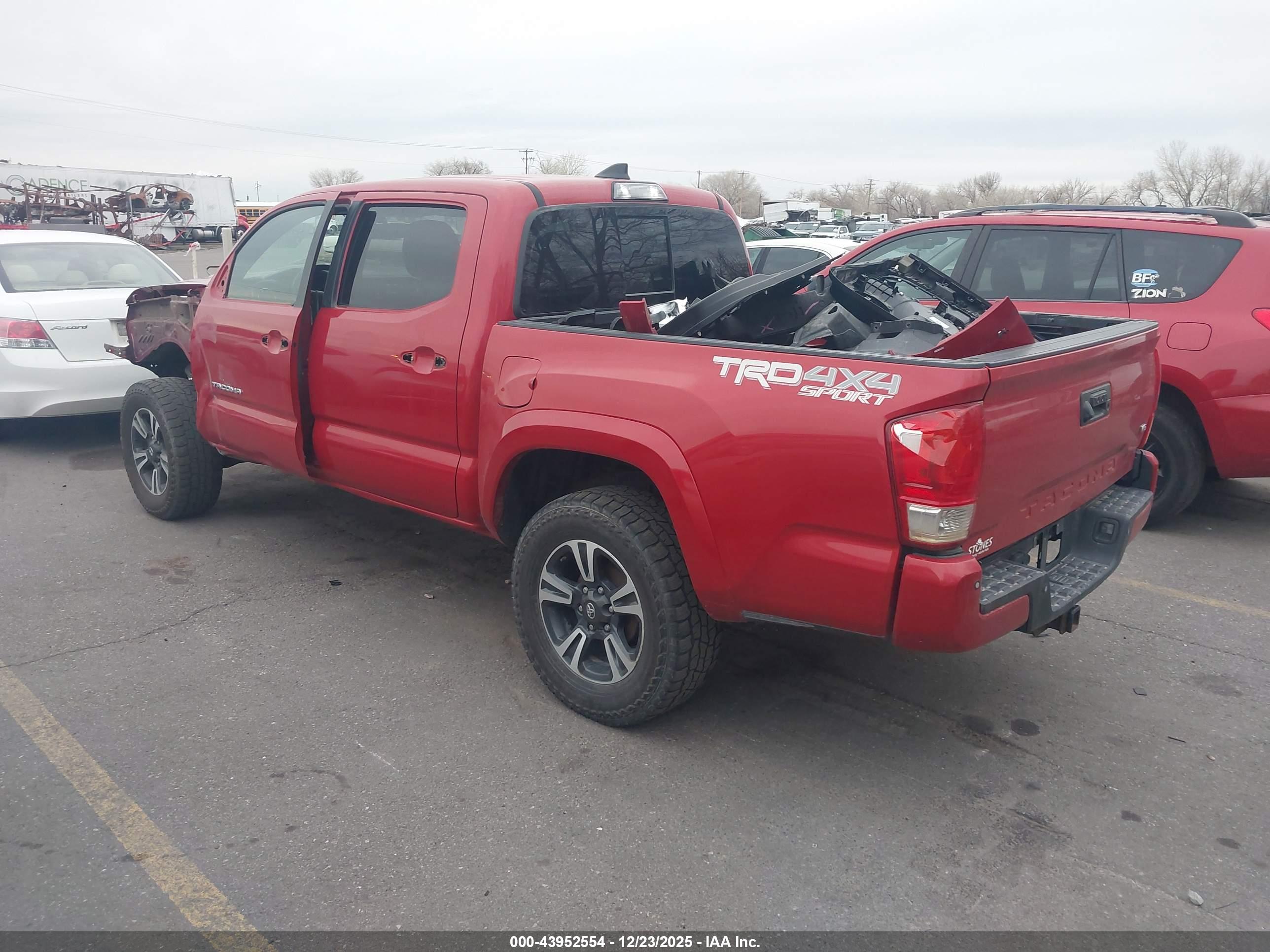 TOYOTA TACOMA image 3