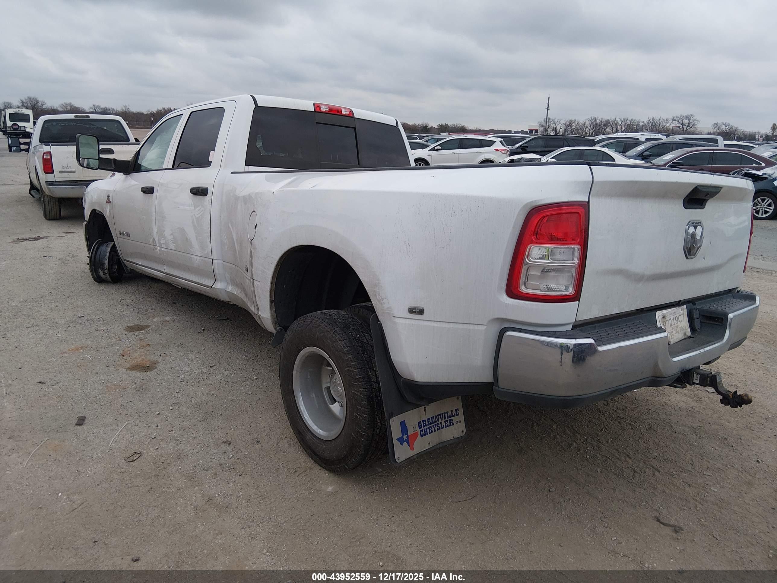 RAM 3500 image 3