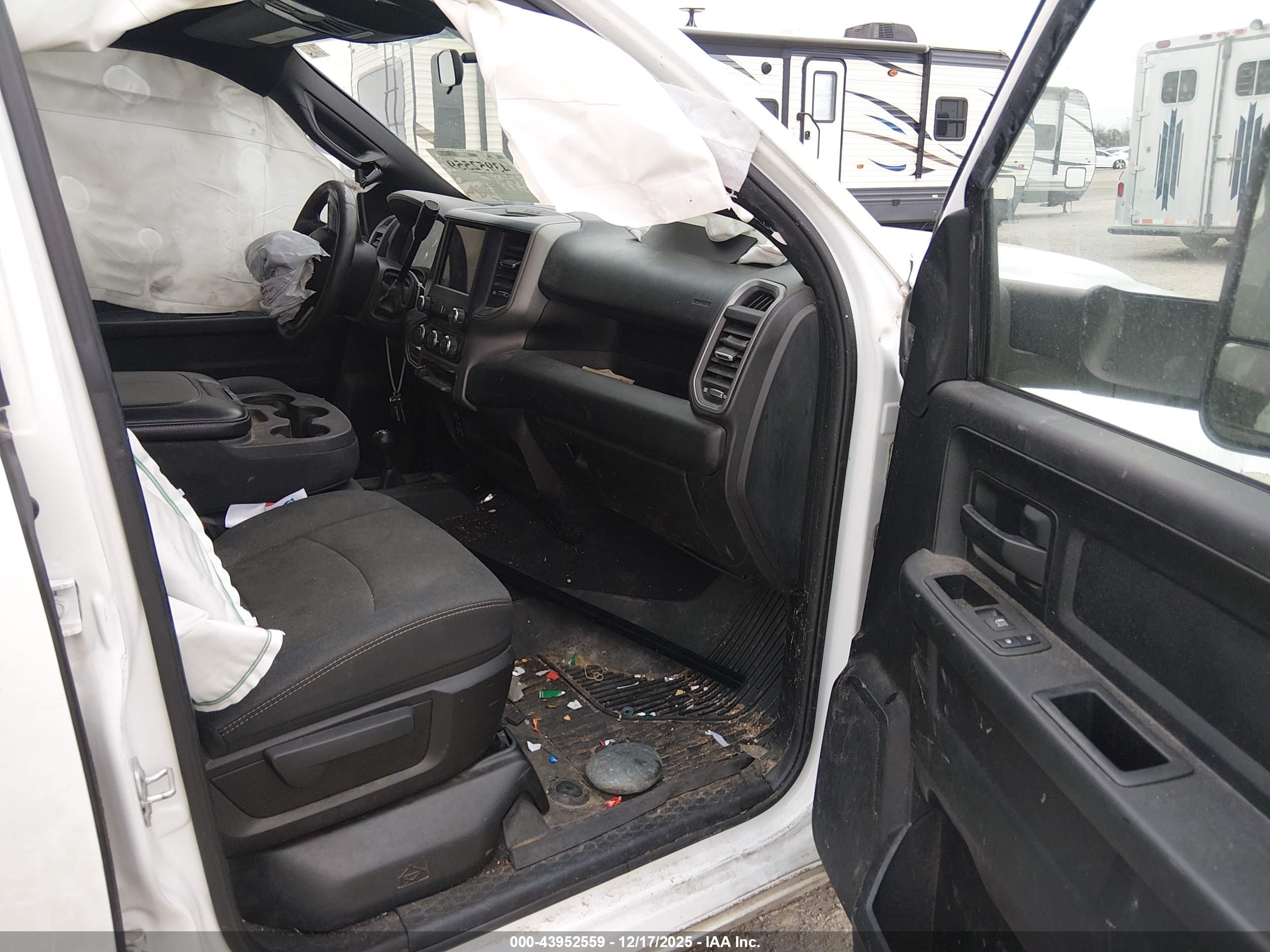 RAM 3500 image 5