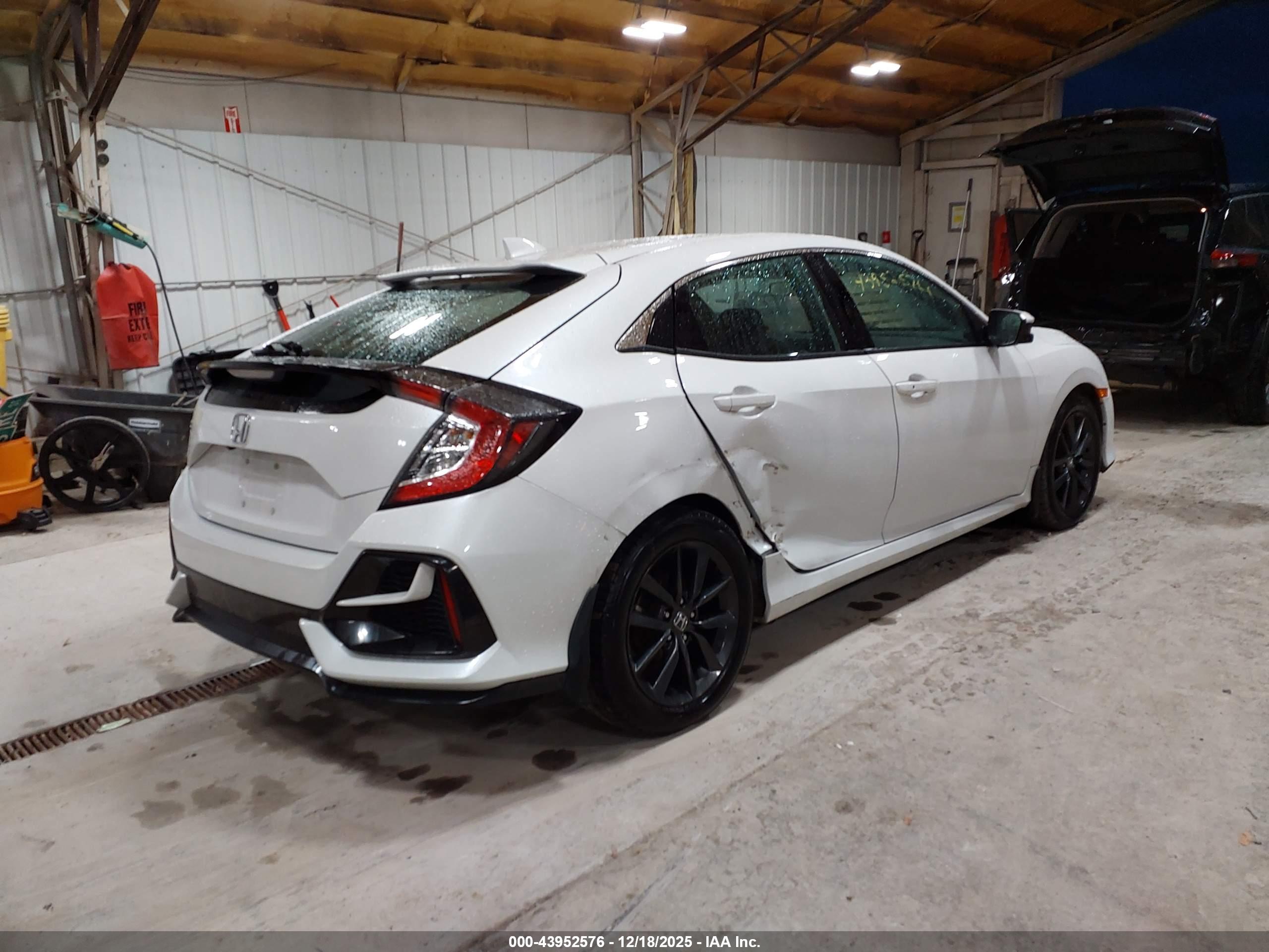 HONDA CIVIC image 4