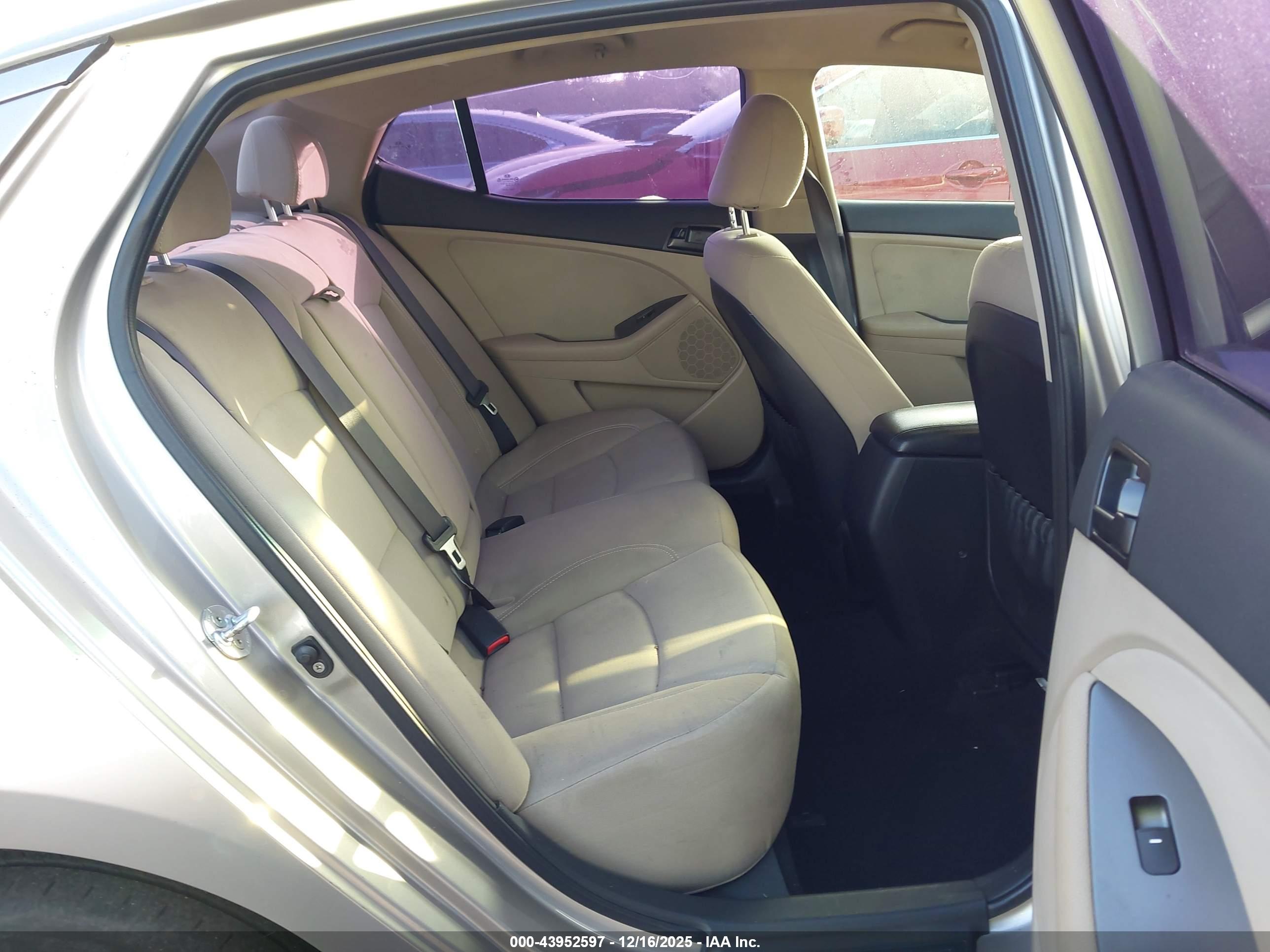 KIA OPTIMA image 8