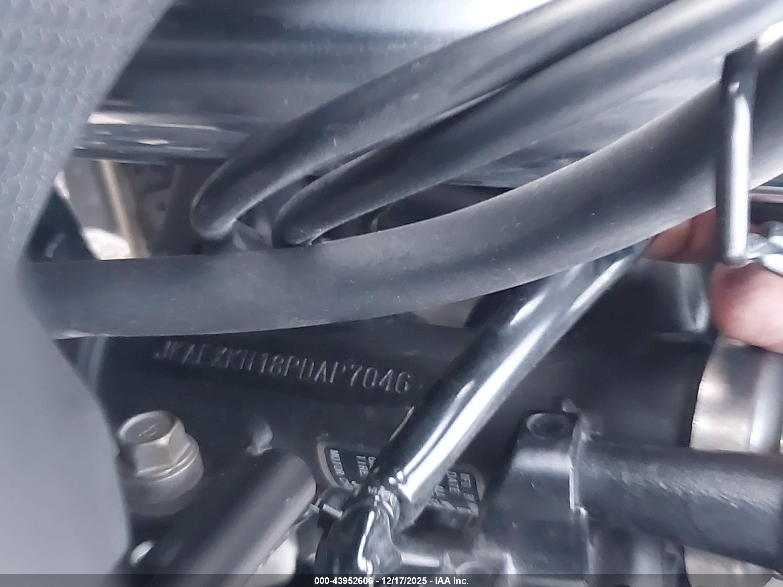 KAWASAKI EX400 image 10