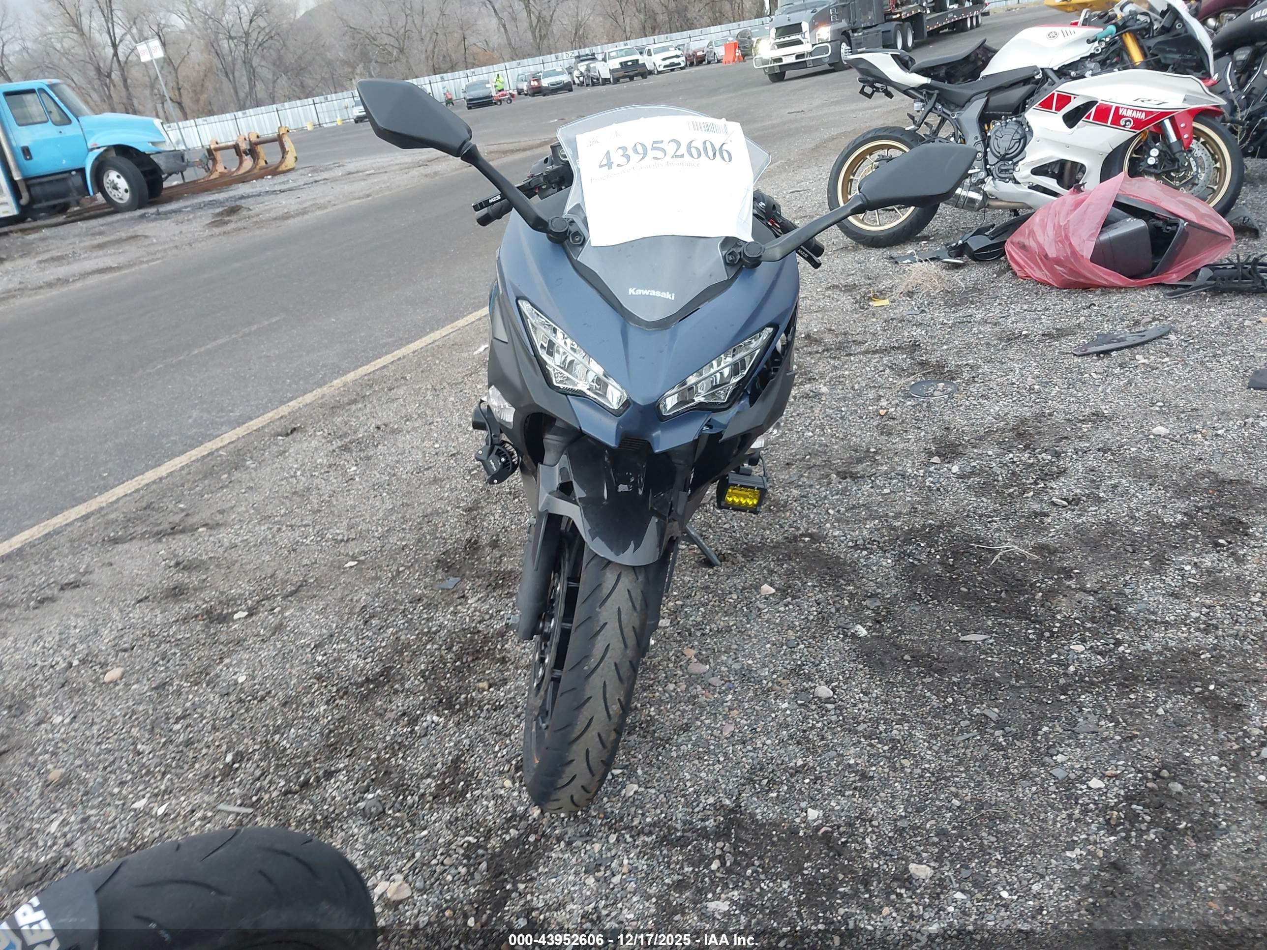 KAWASAKI EX400 image 5