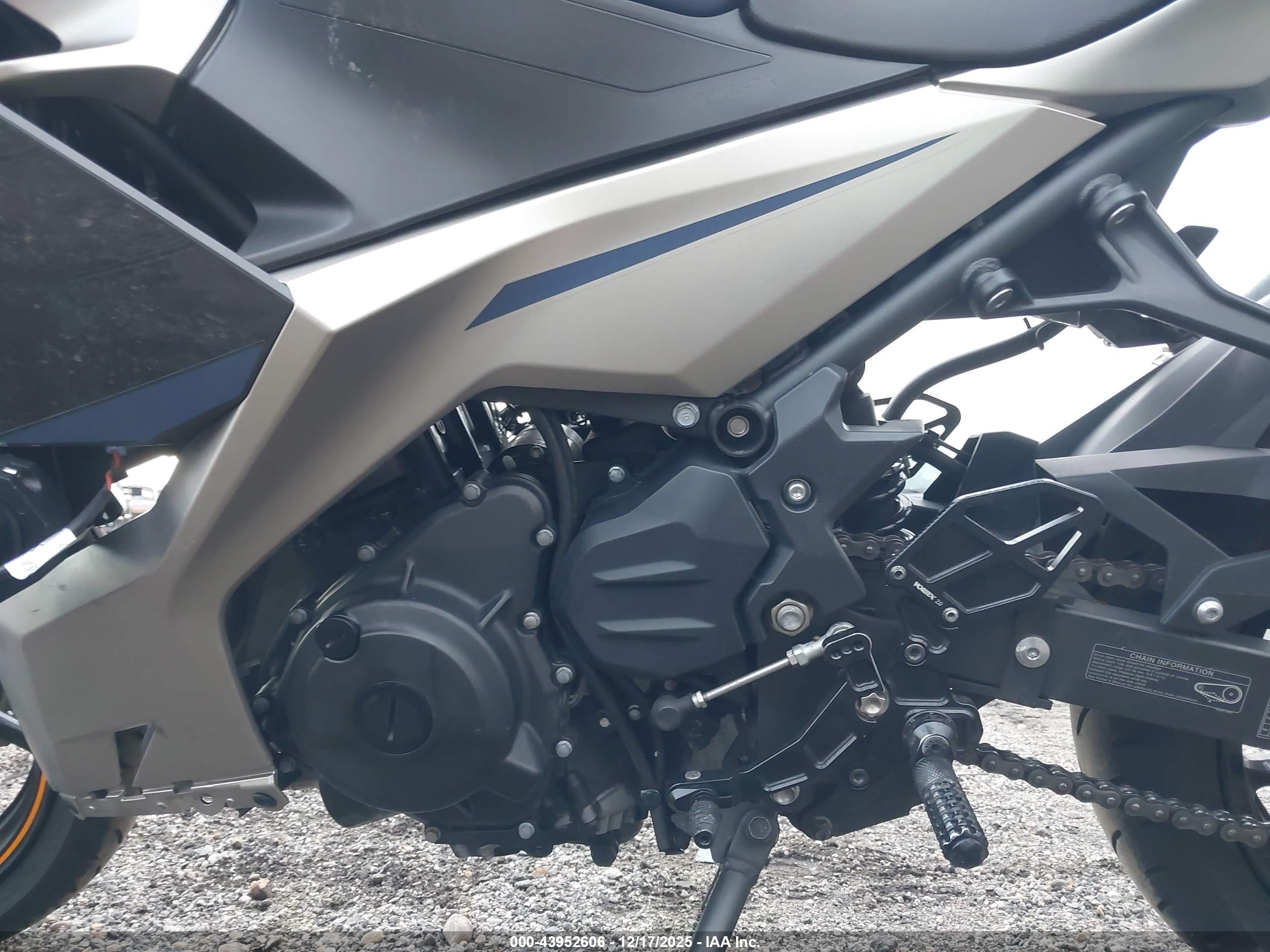 KAWASAKI EX400 image 9