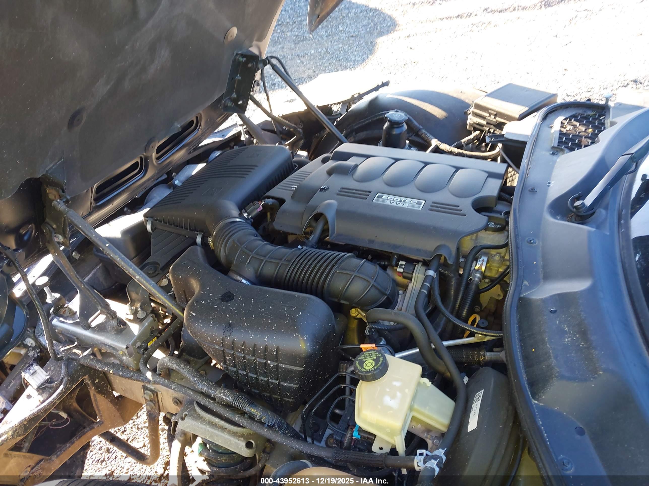 PONTIAC SOLSTICE image 10
