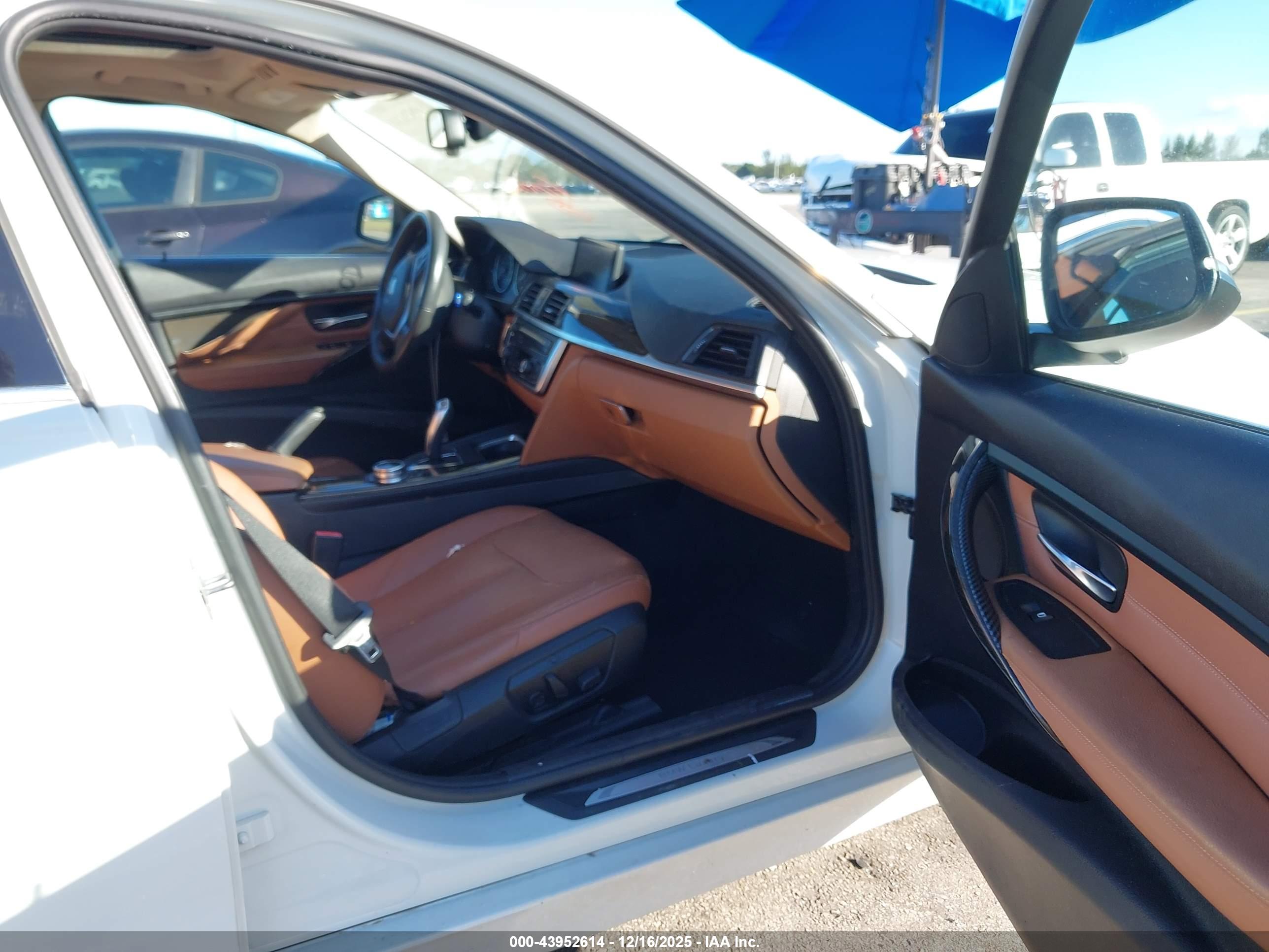 BMW 328I image 5