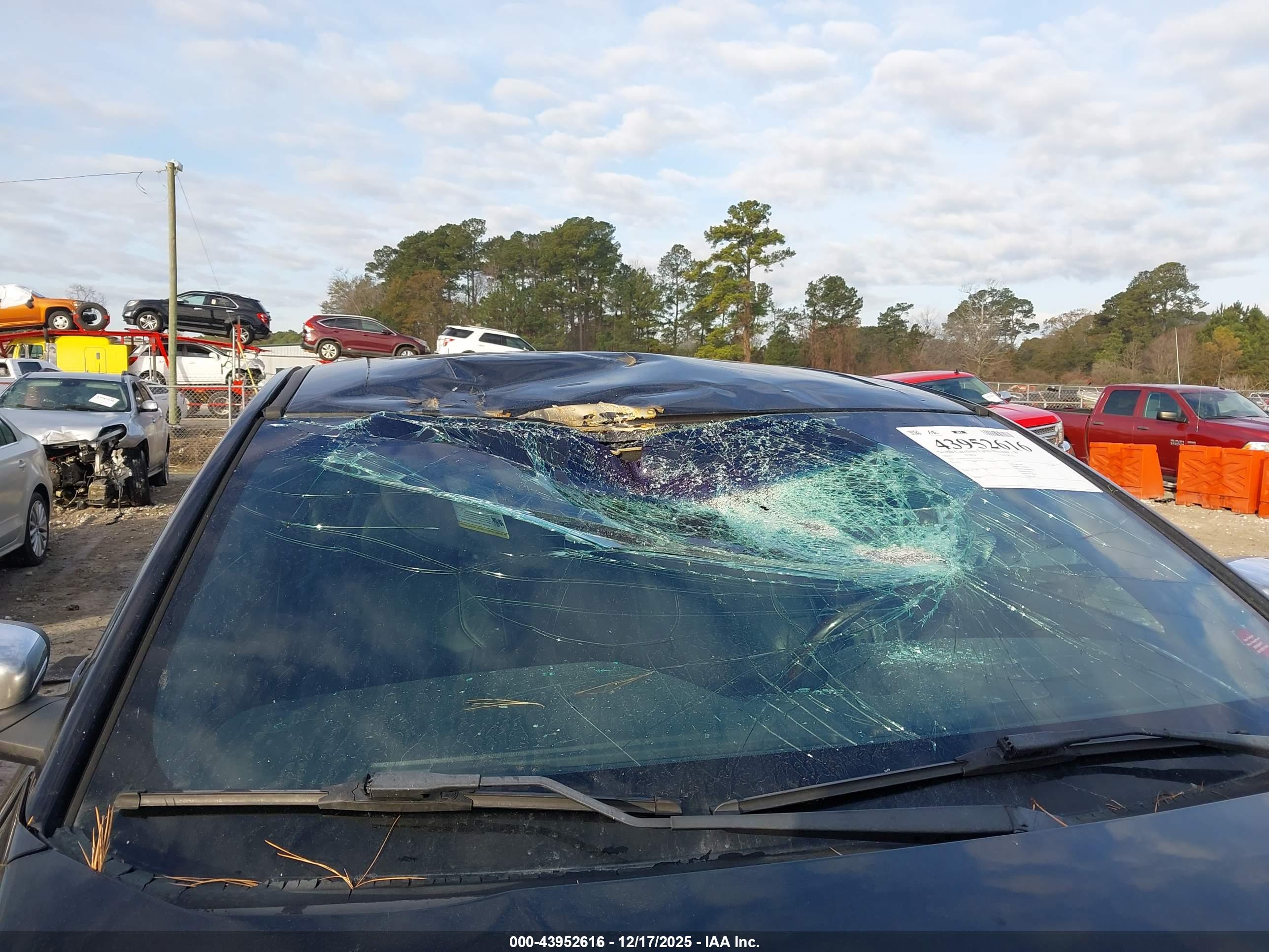 FORD TAURUS image 6