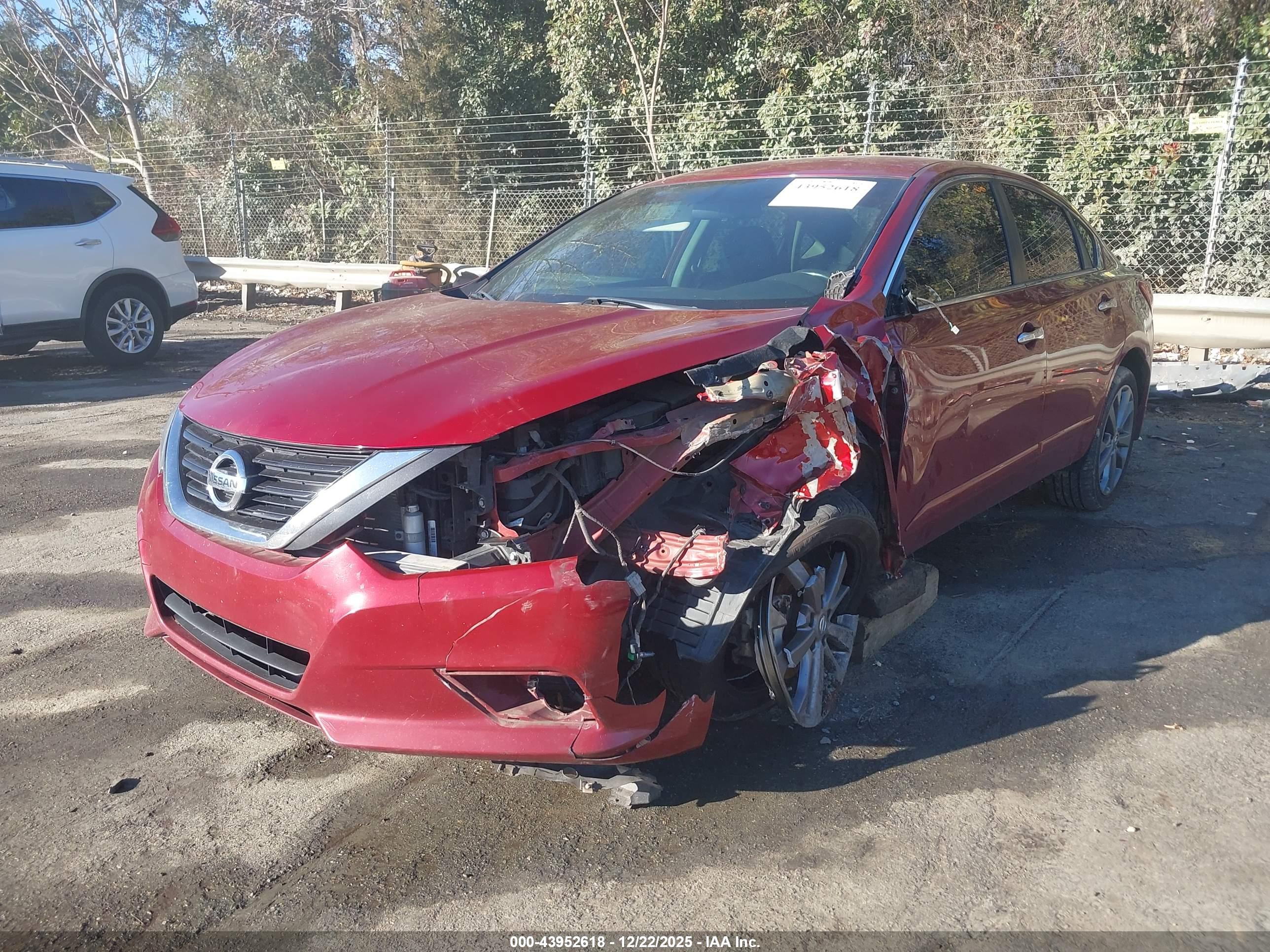 NISSAN ALTIMA image 6