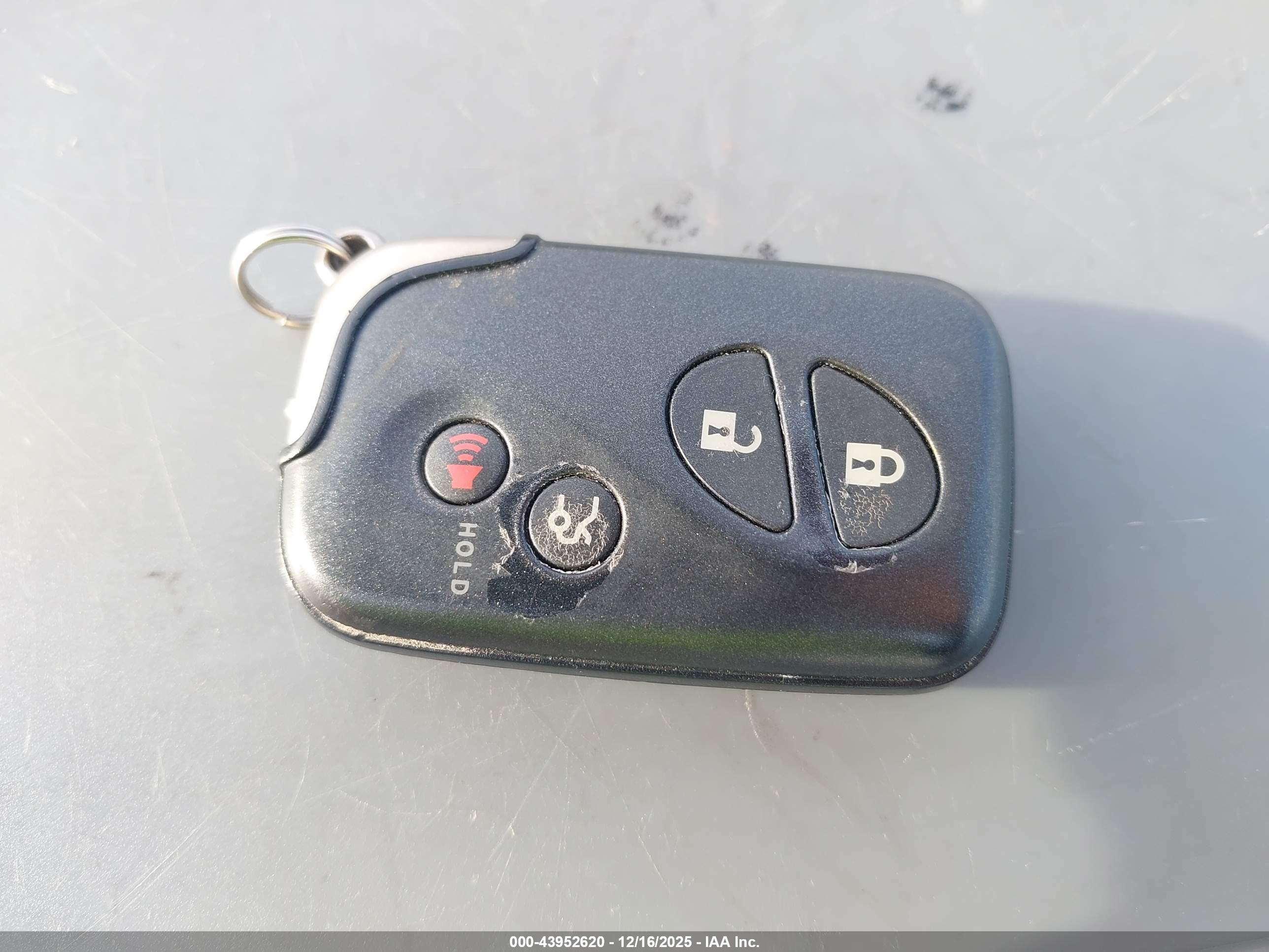 LEXUS ES image 11