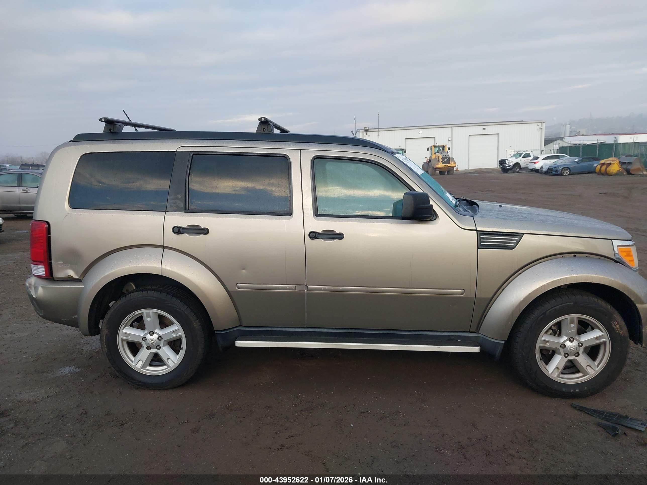 DODGE NITRO image 6