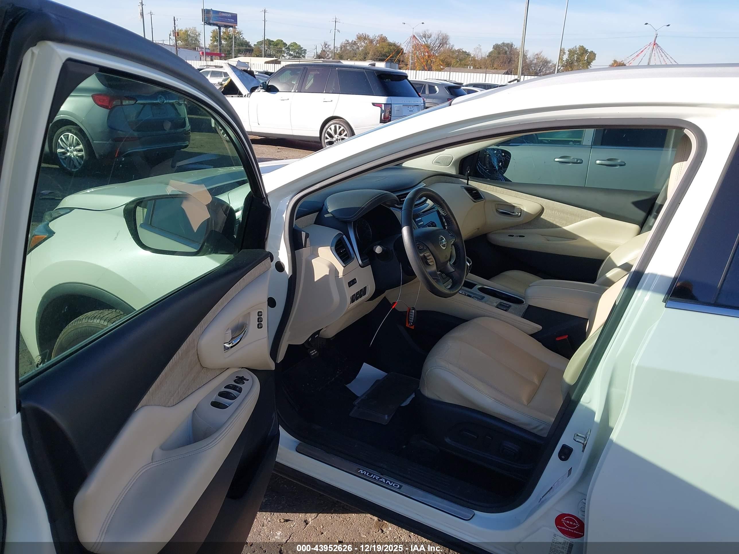 NISSAN MURANO image 5