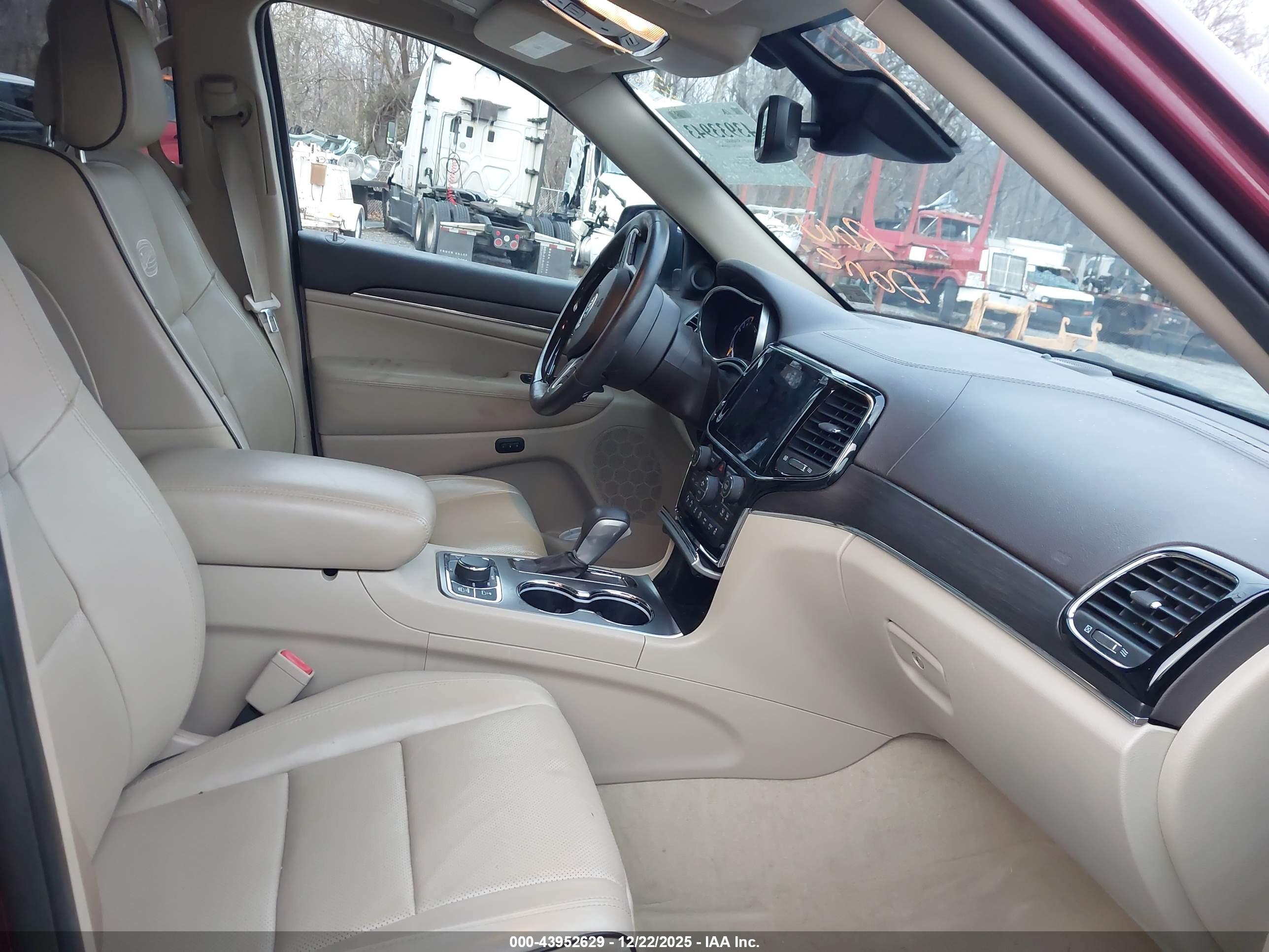 JEEP GRAND image 5
